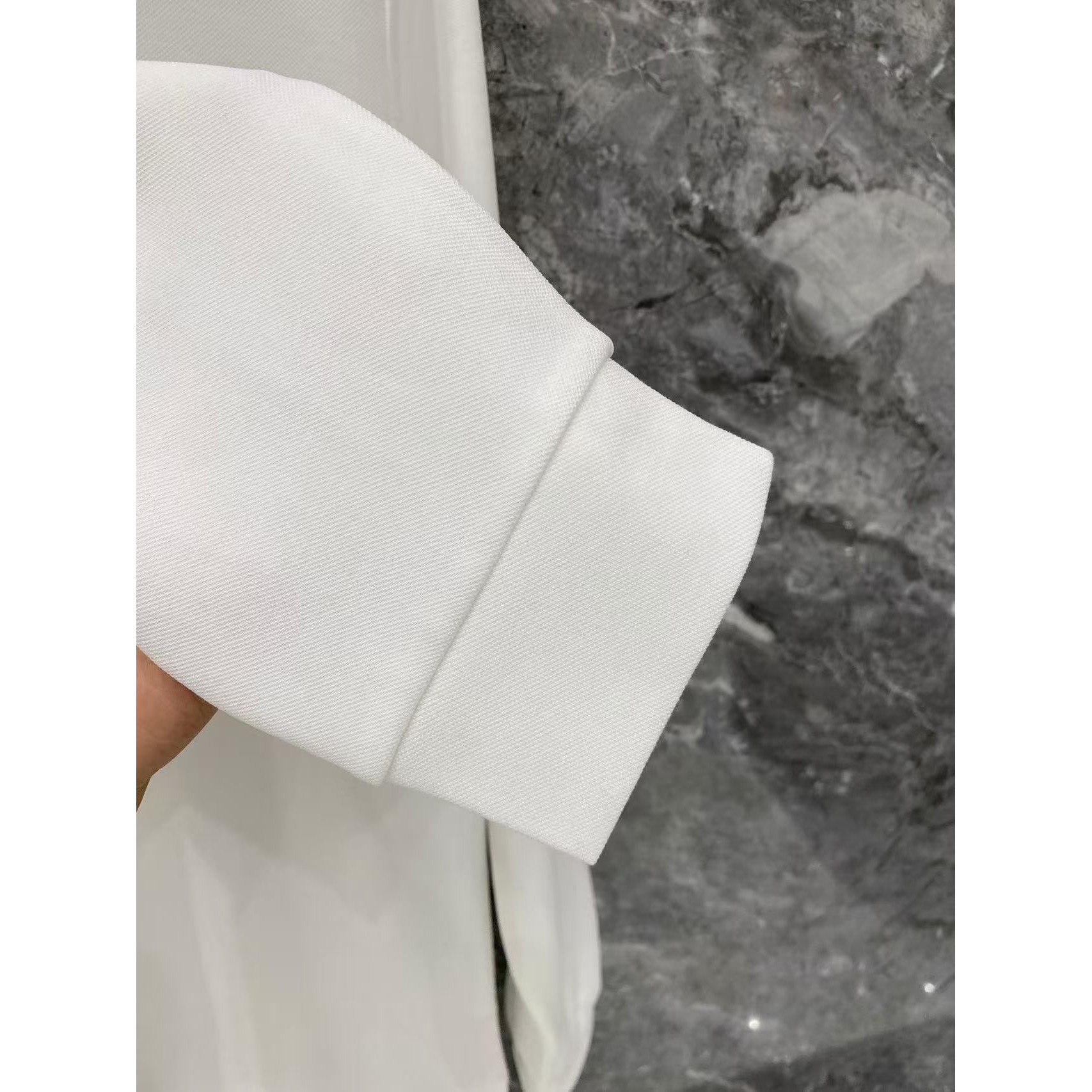 <p>Loro Piana 秋冬长袖Polo(783007)</p>