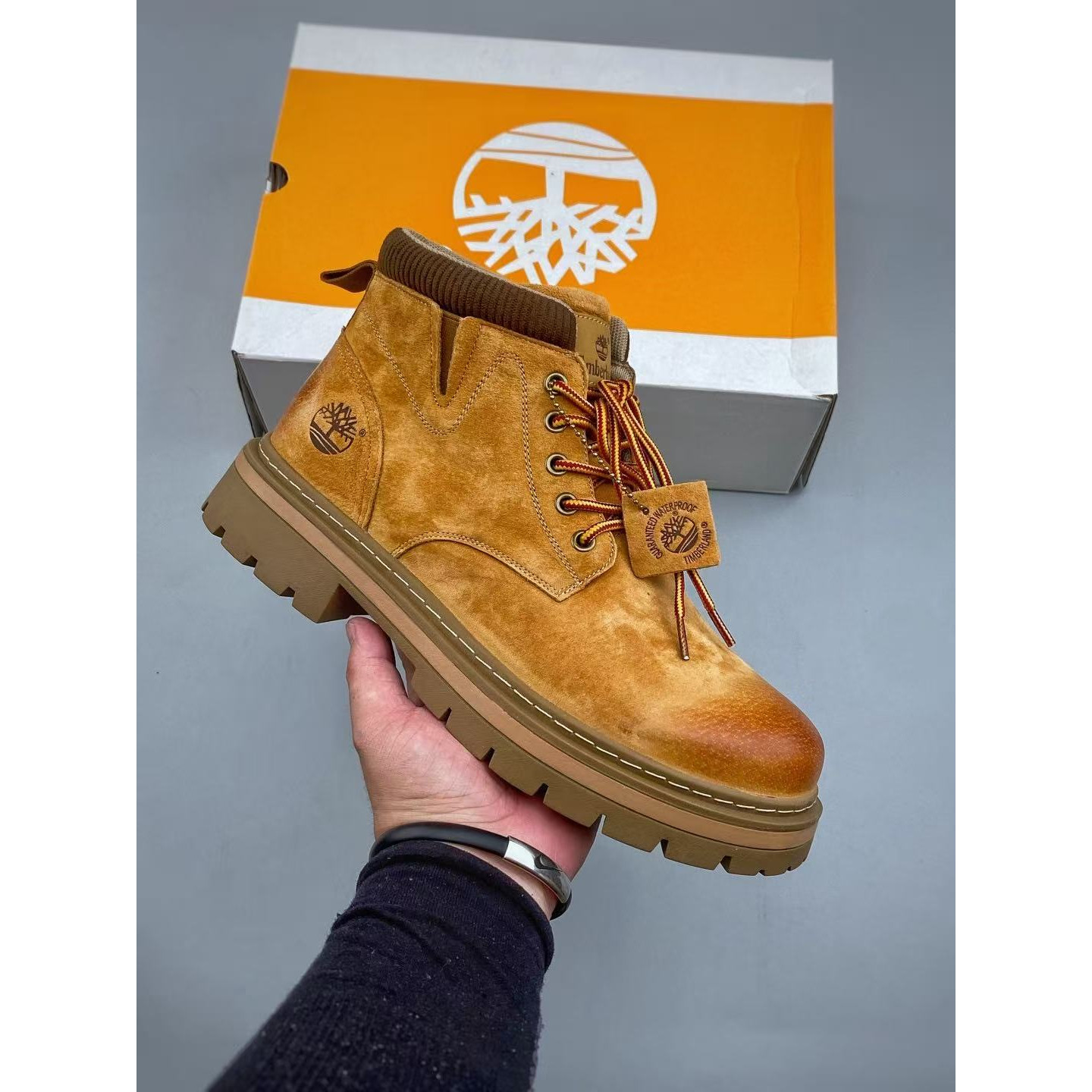 <p>Timberland 经典户外休闲大黄靴系列(黃)</p>