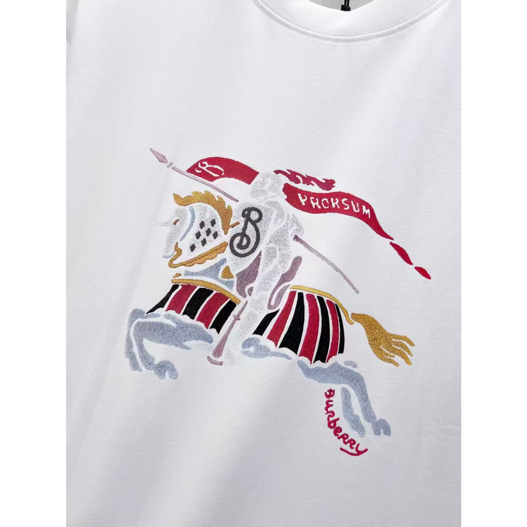 <p>BURBERRY 短袖圆领T恤(白)</p>