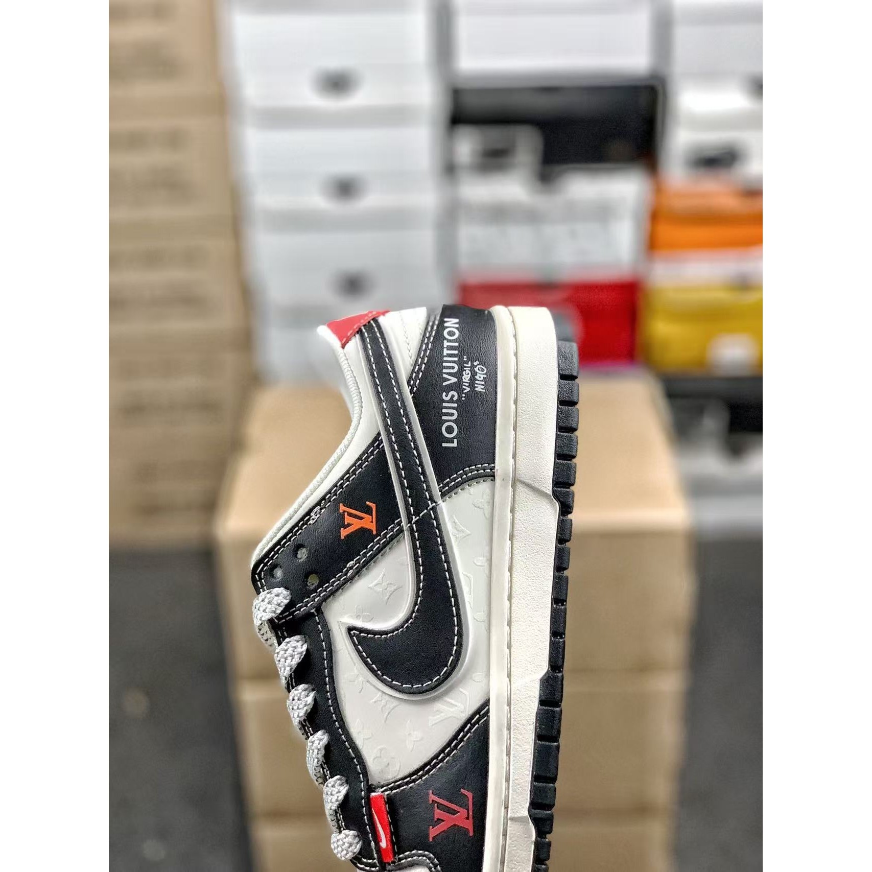 <p>Nk SB Dunk Low 百搭板鞋 黑白</p>