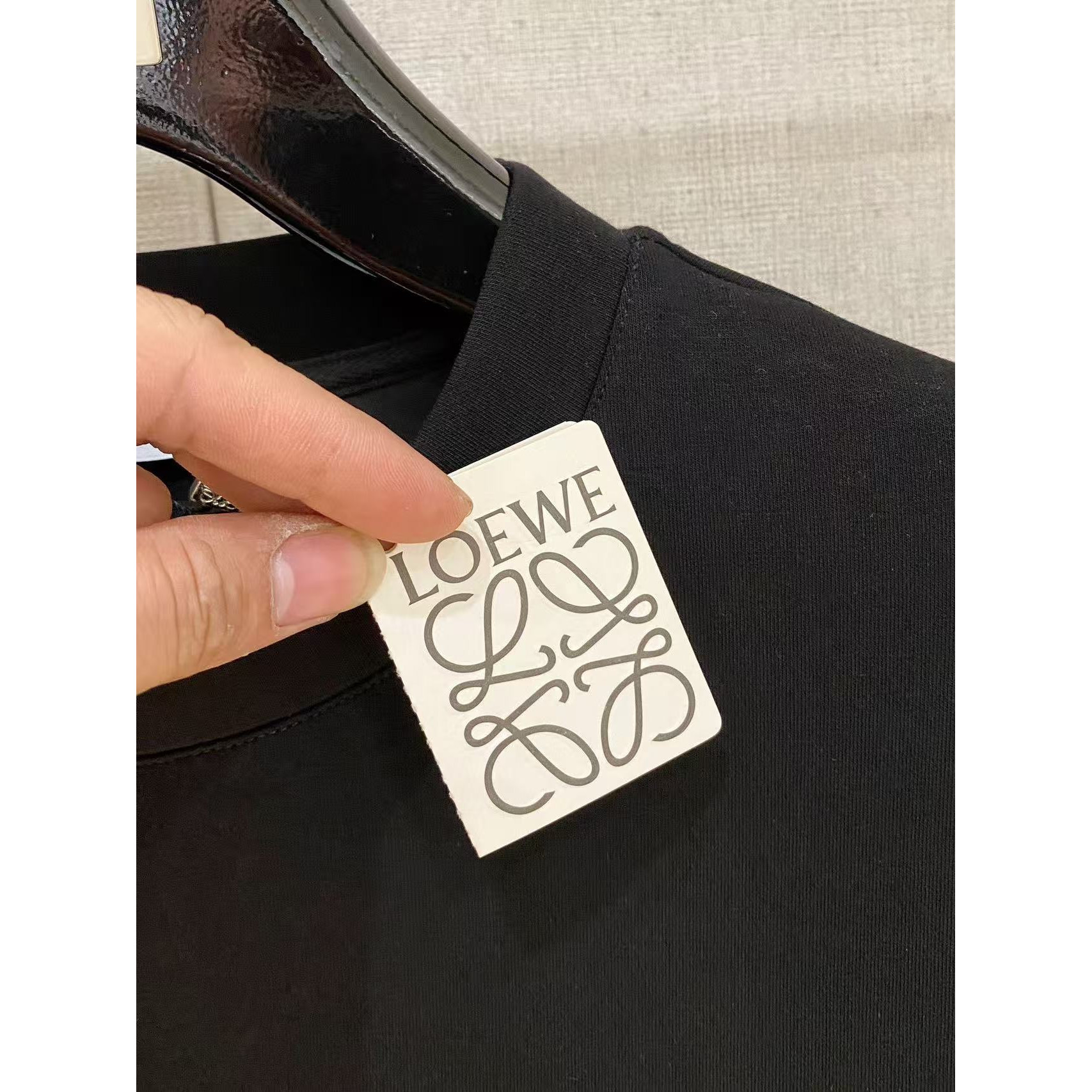 <p>LOEWE 太空棉卫衣(黑)</p>