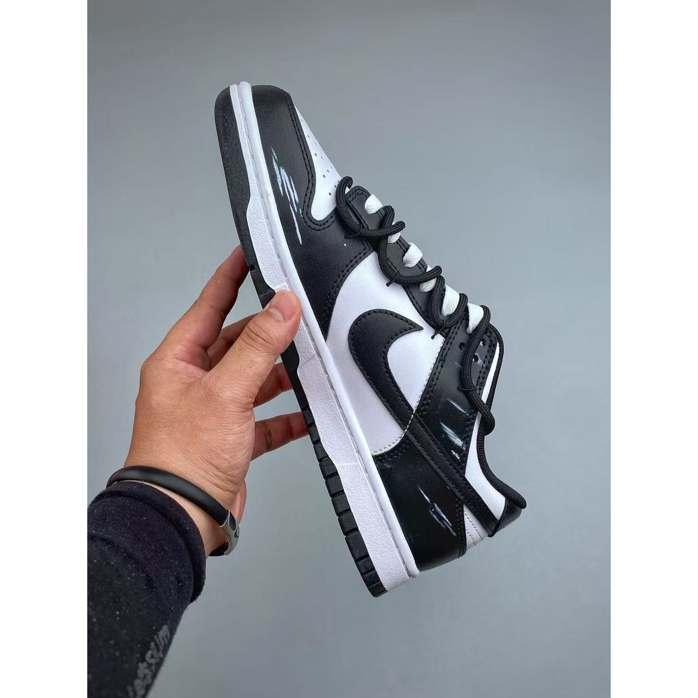 <p>Nike SB Dunk Low&nbsp; 休闲板鞋&nbsp;</p>