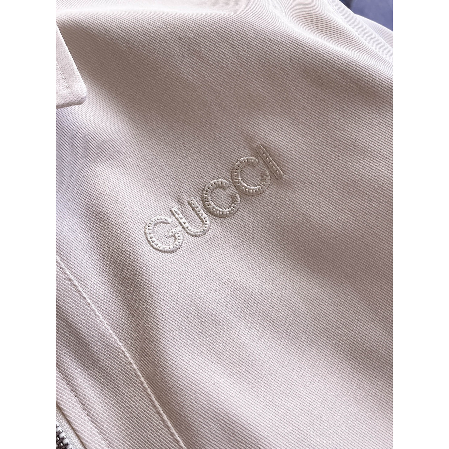 <p>GUCCI 男士夹克外套(白)</p>