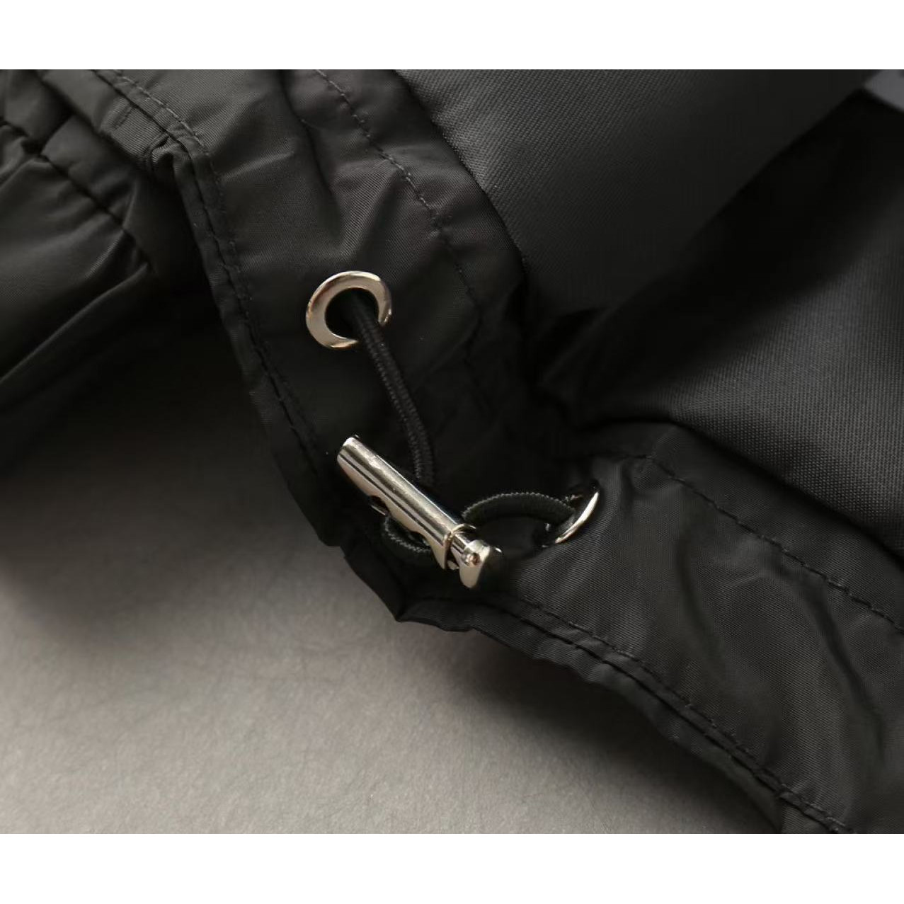 <p>PRADA 男士夹克外套(800815)</p>