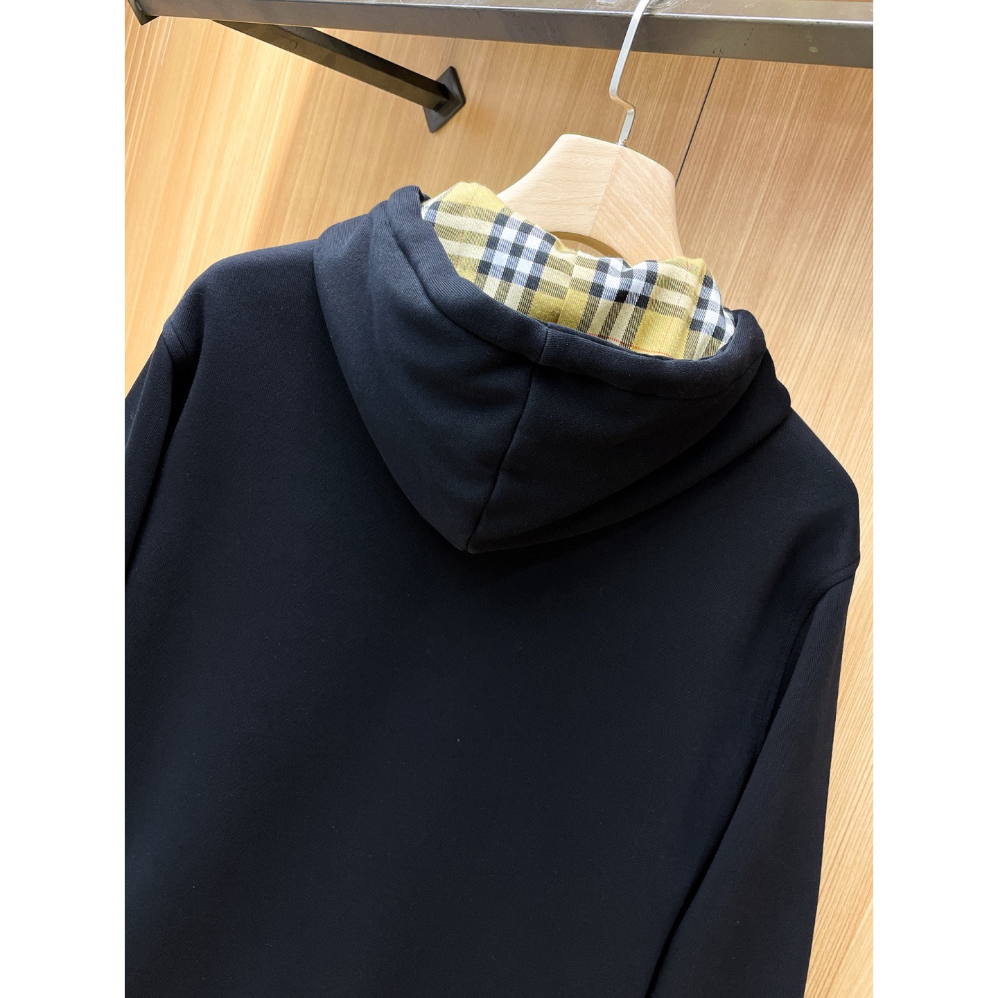 <p>BURBERRY 精品外套(黑)</p>