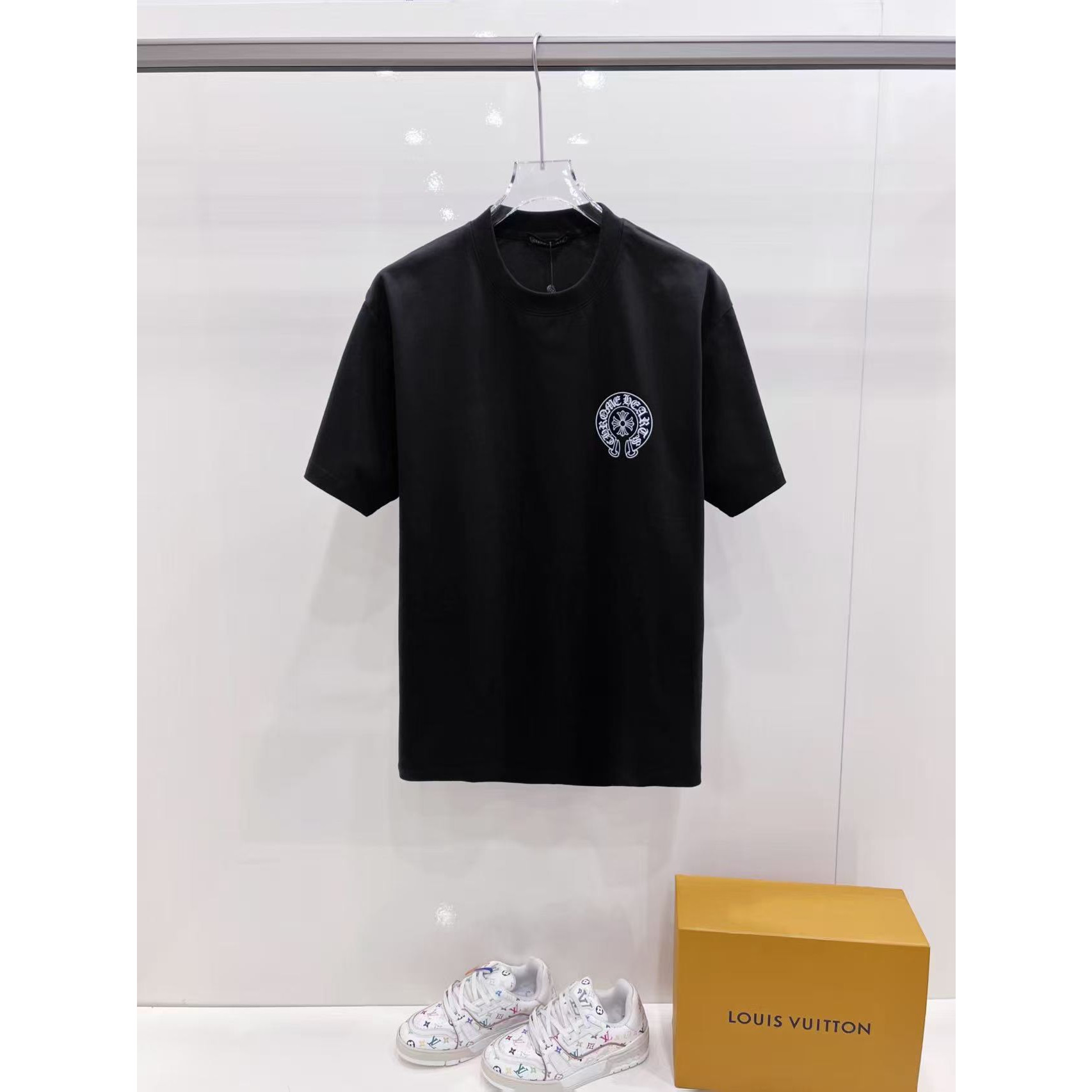 <p>CHROME HEARTS 短袖圆领T恤(黑)</p>