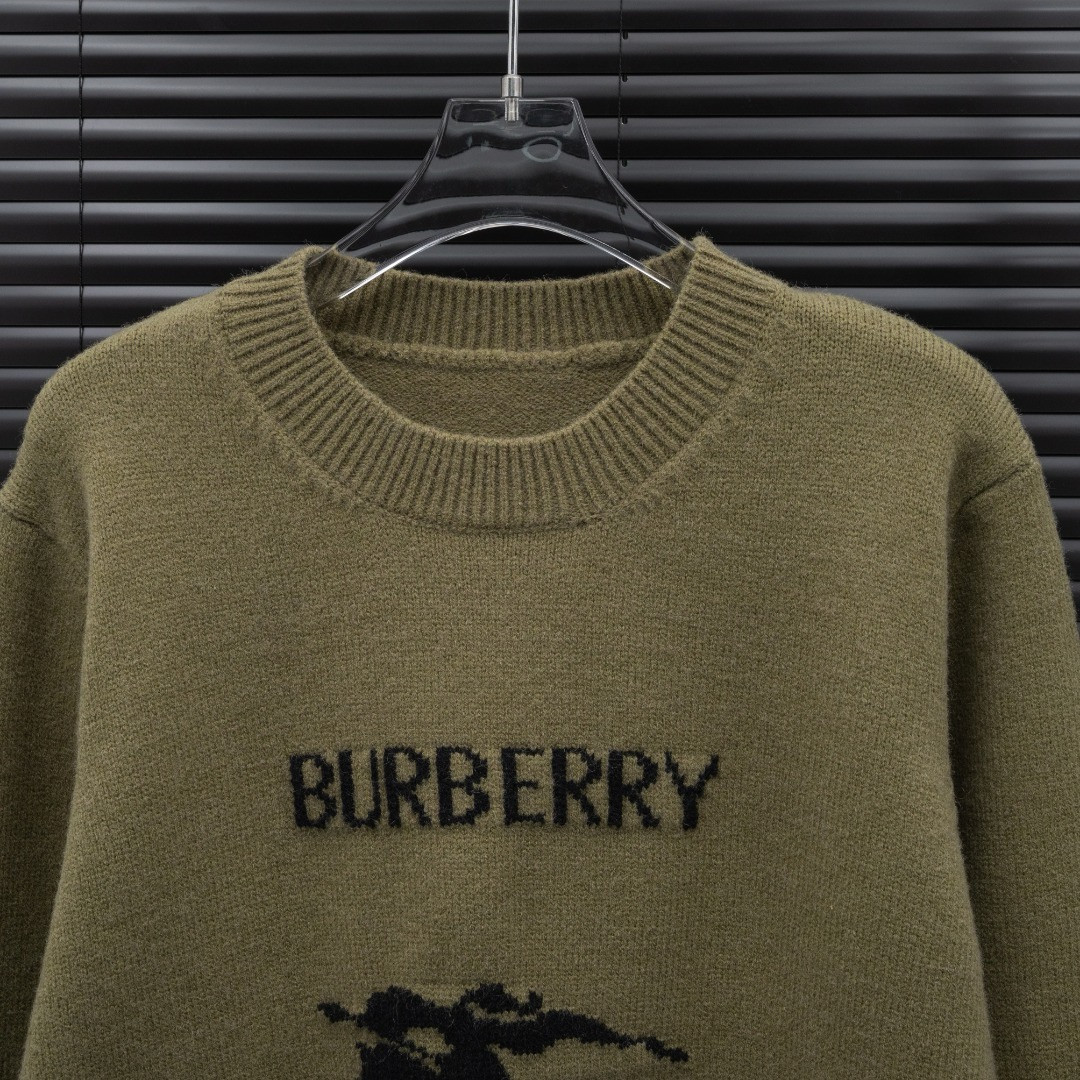 <p>BURBERRY&nbsp;战马 LOGO长袖毛衣(綠)</p>