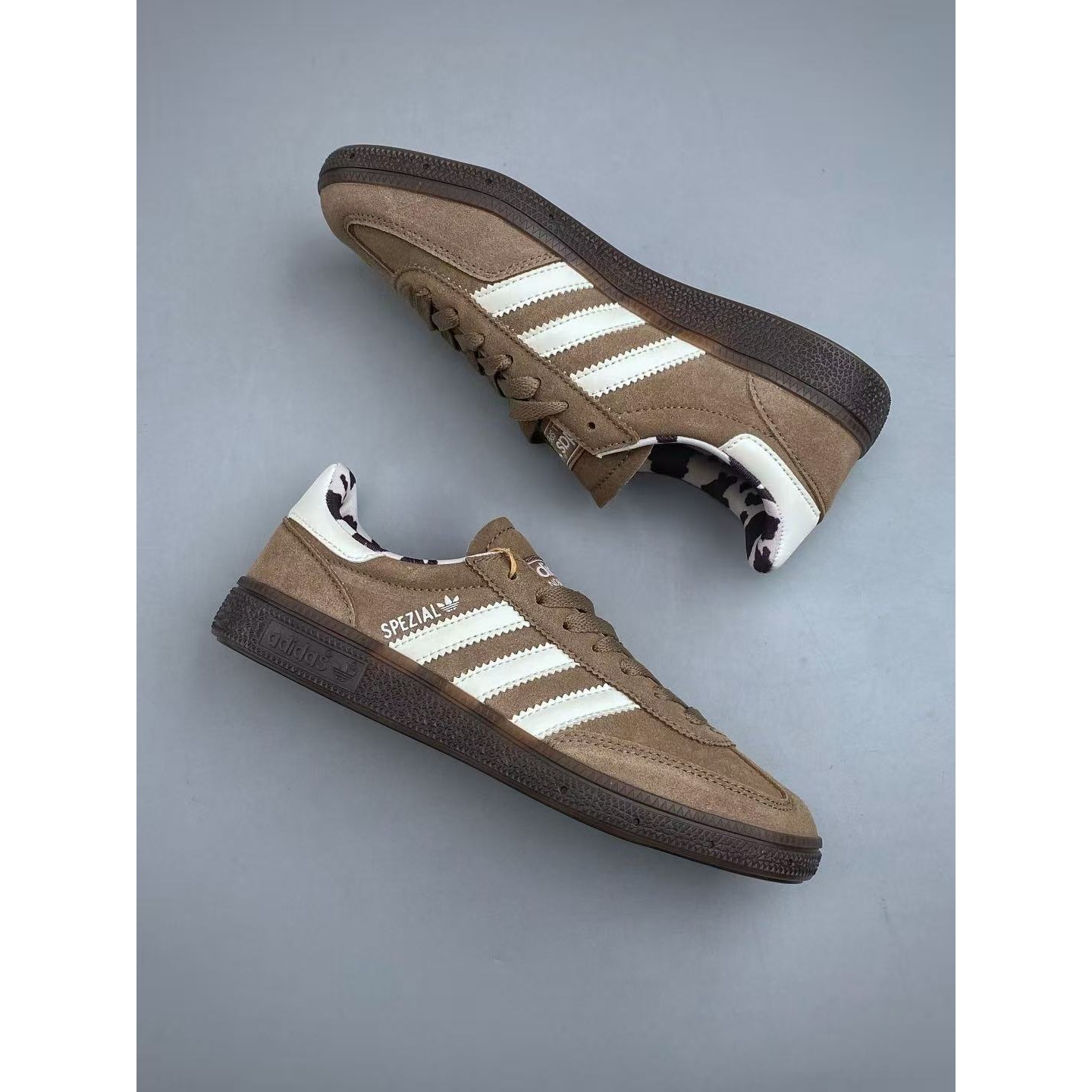 <p>ADIDAS 经典款复古休闲板鞋(棕色)</p>