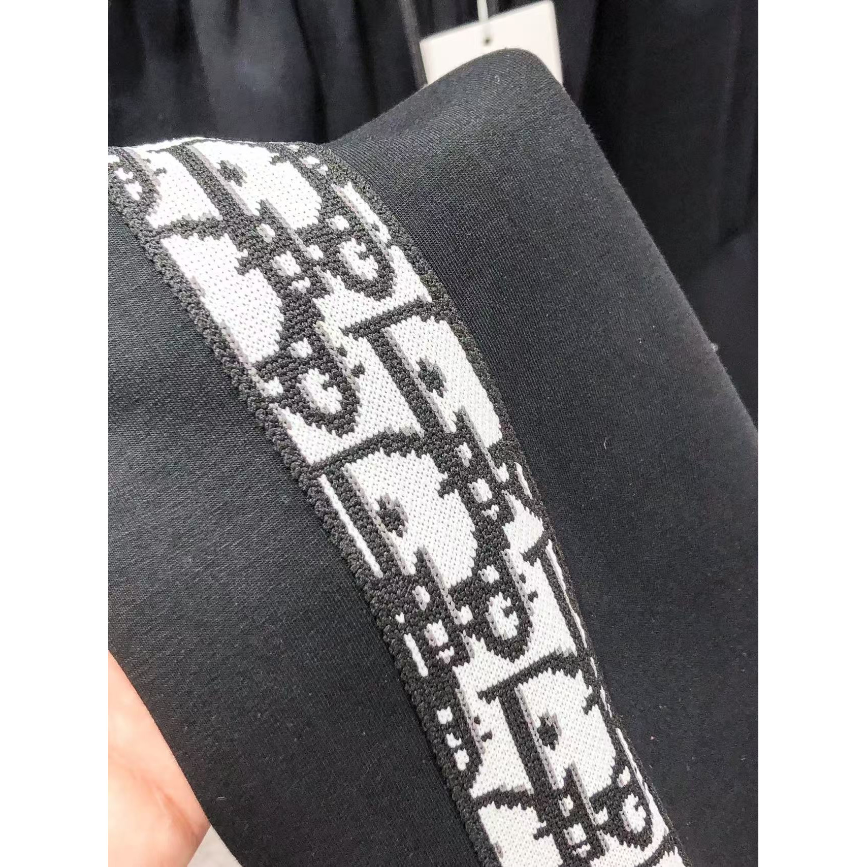 <p>Dior 高品质时尚休闲裤(782937)</p>