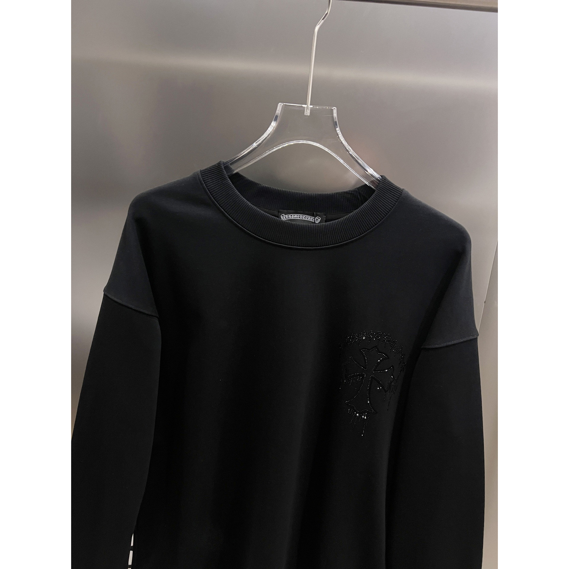 <p>CHROME HEARTS 圆领长袖卫衣(黑)</p>