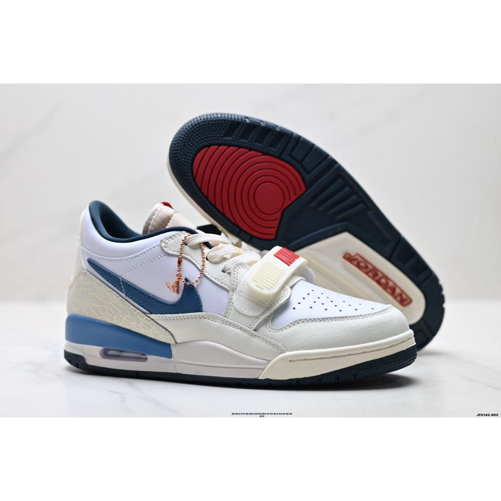 <p>Nike Air Jordan Legacy AJ312 运动篮球鞋</p>