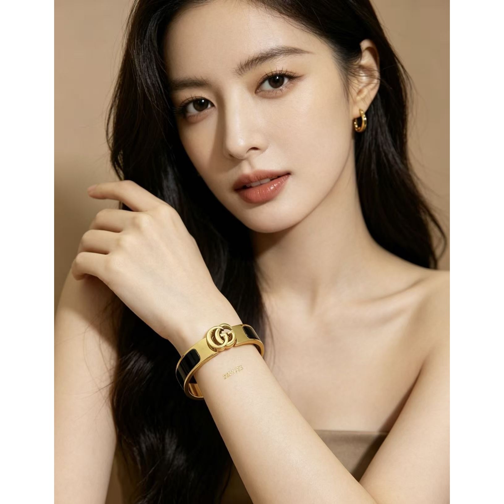 <p>GUCCI&nbsp;手镯</p>