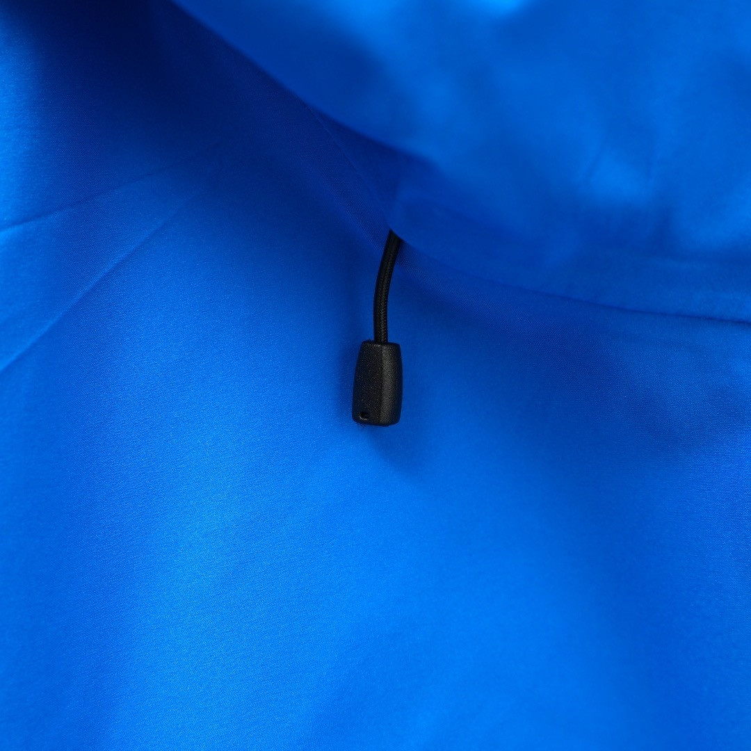 <p>ARC'TERYX &nbsp;BETA SV JACKET 增强防水防风连帽硬壳外套(群青蓝)&nbsp;</p>