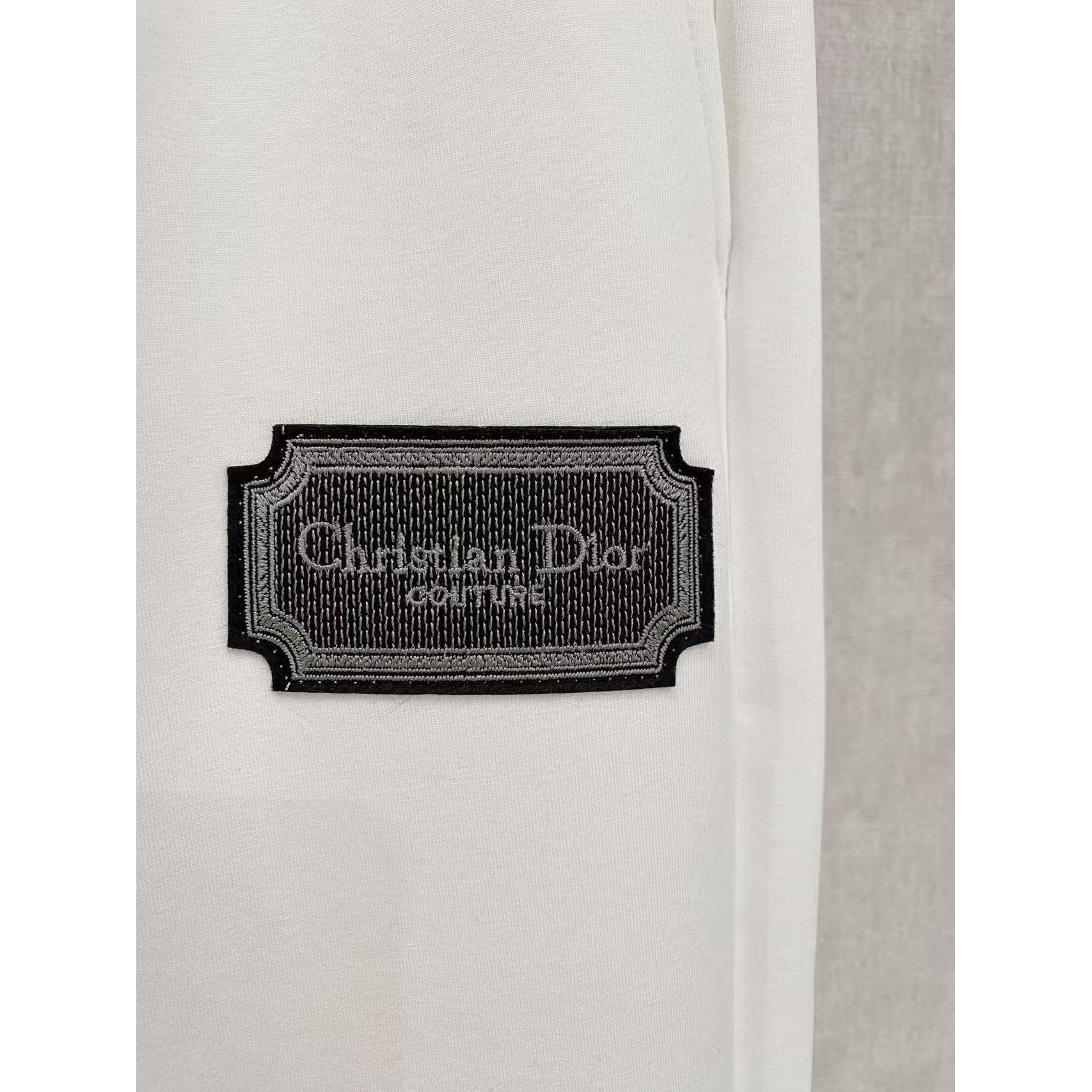 <p>DIOR 男士长裤(782448)</p>