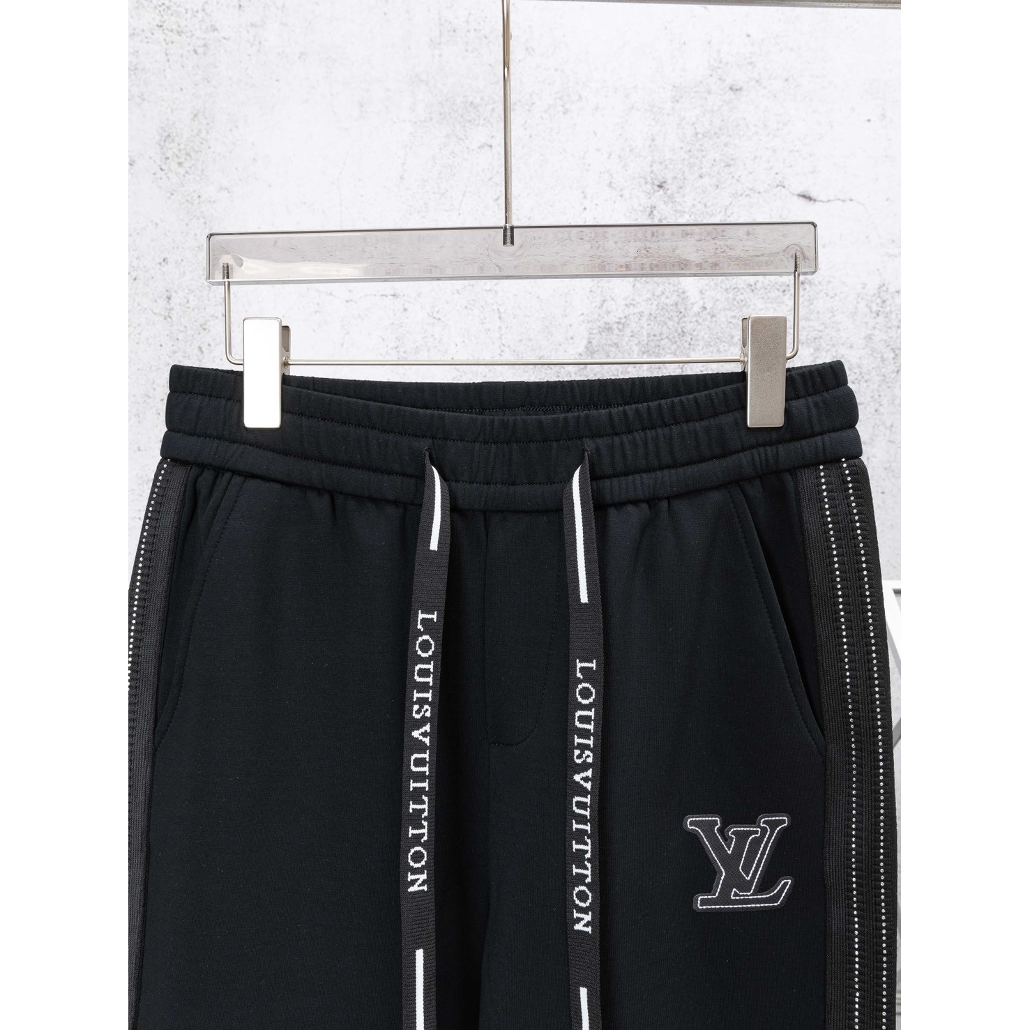 <p>LV 直筒休閒褲(黑色)</p>