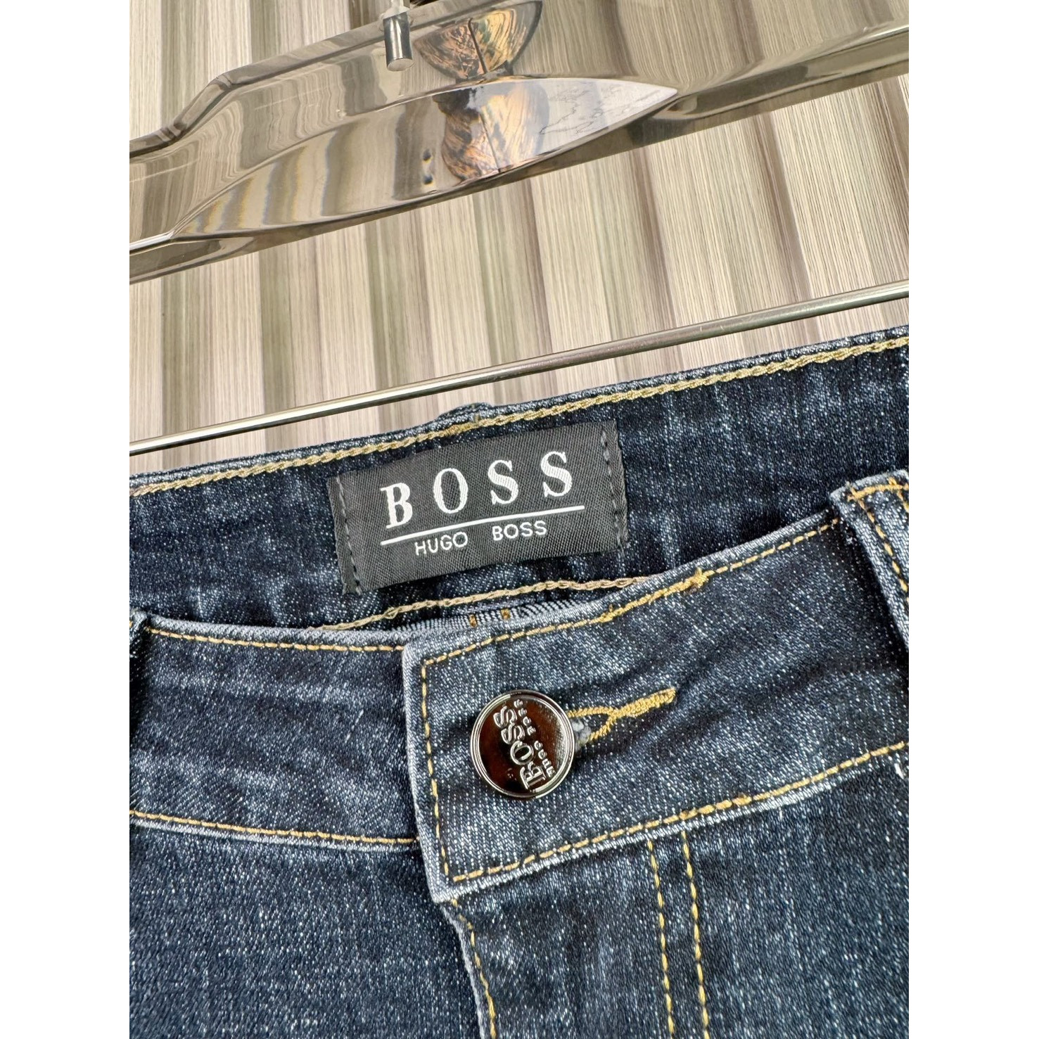 <p>BOSS 休閒牛仔褲</p>