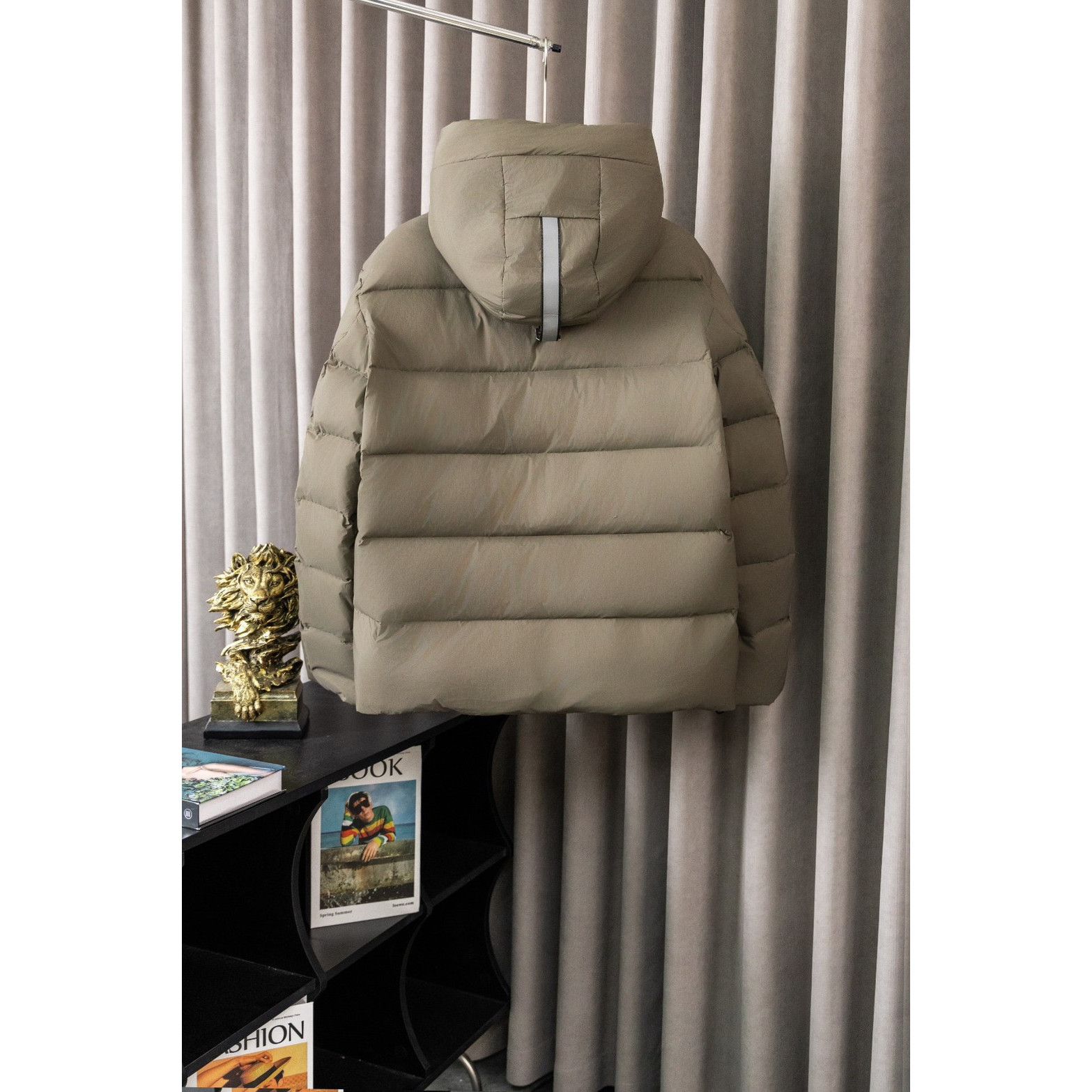 <p>Canada Goose Junction系列连帽羽绒服(欧阳娜娜二代)(棕色)</p>