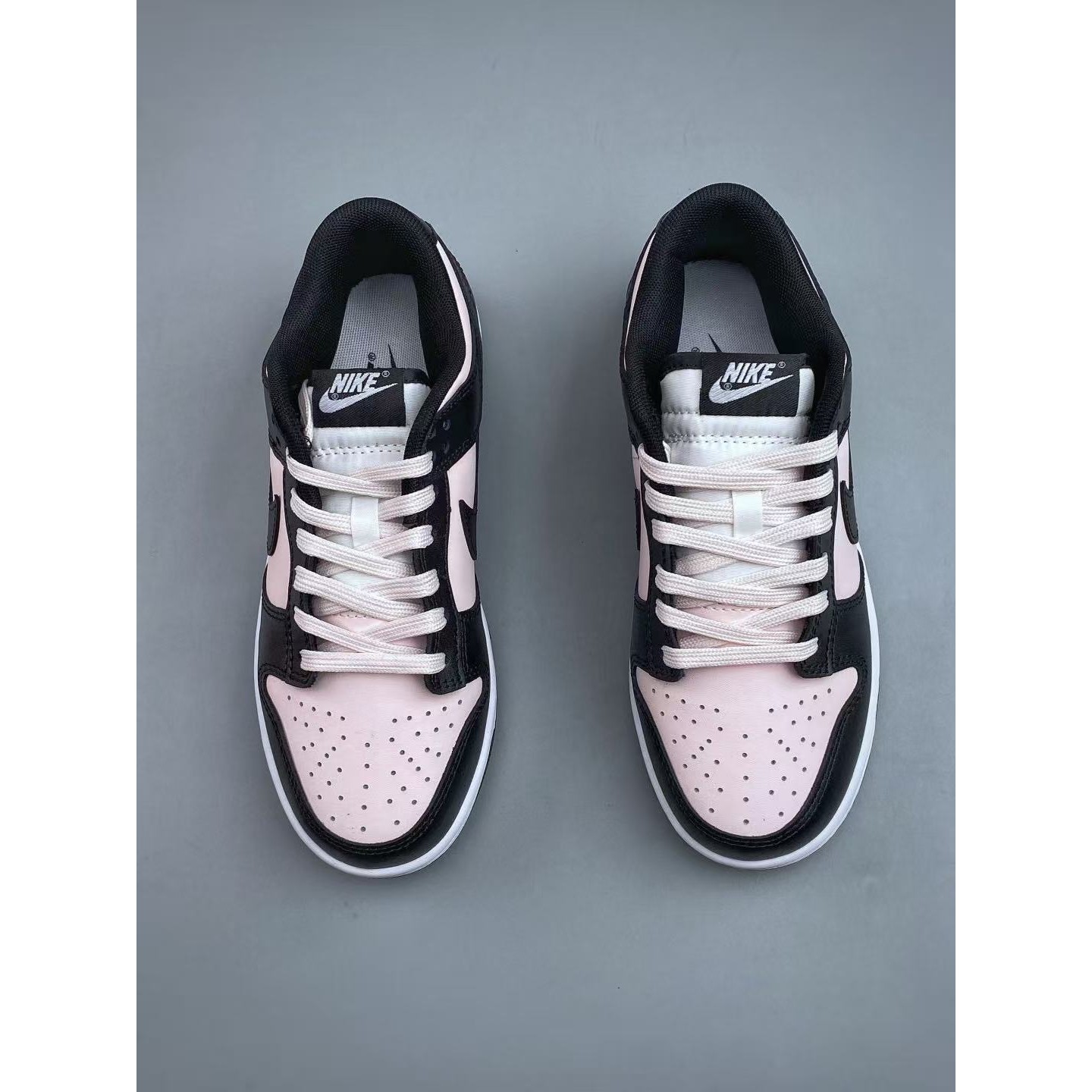 <p>Nike &nbsp;Dunk Low 黑+粉 低帮休闲板鞋&nbsp;</p>