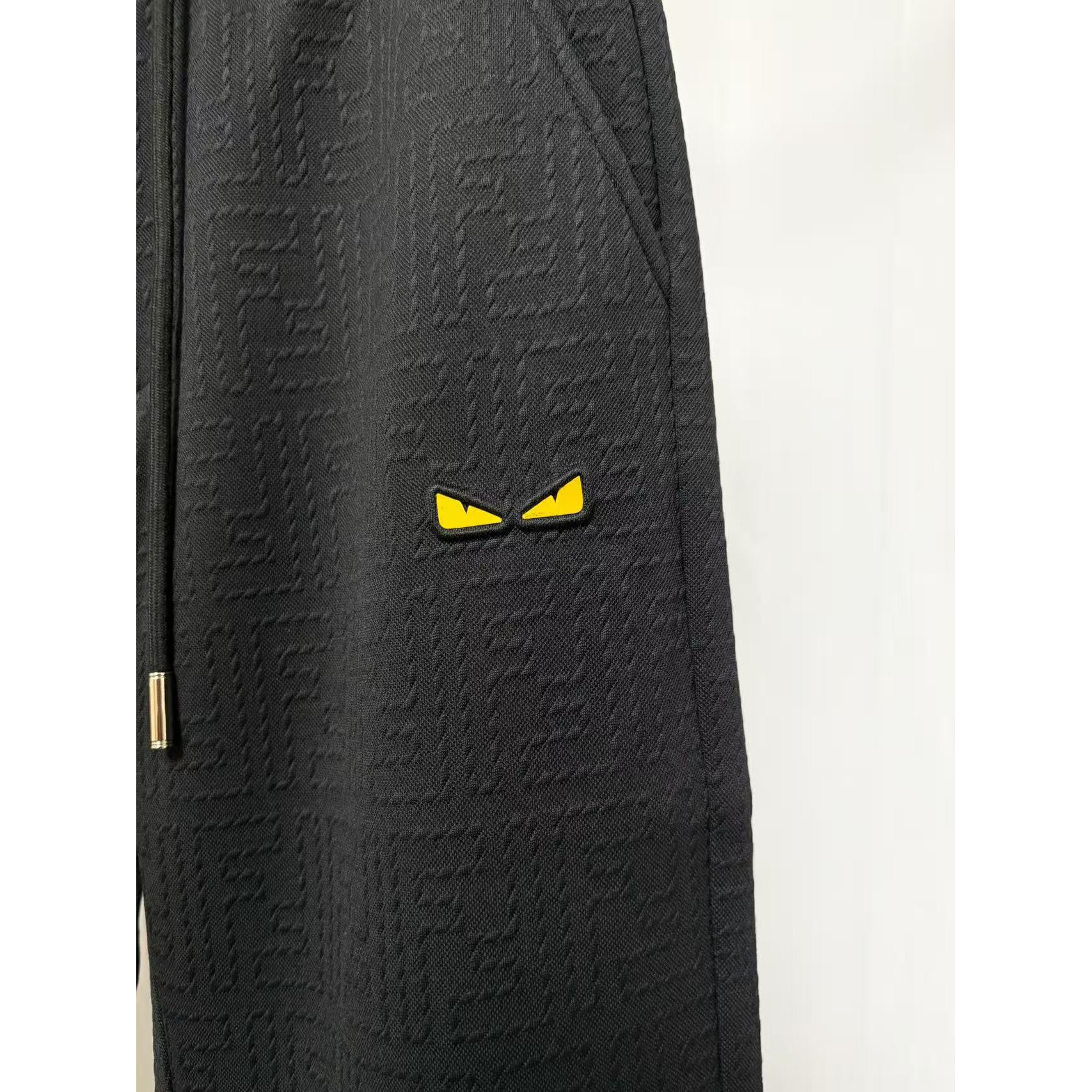 <p>Fendi 休闲长裤(黑)</p>