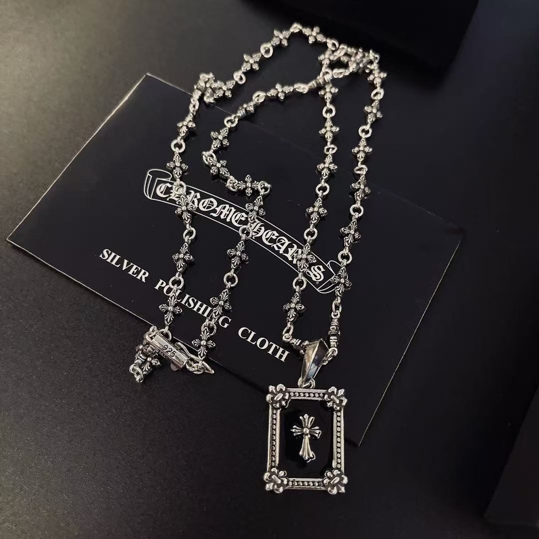 <p>CHROME HEARTS 项链</p>