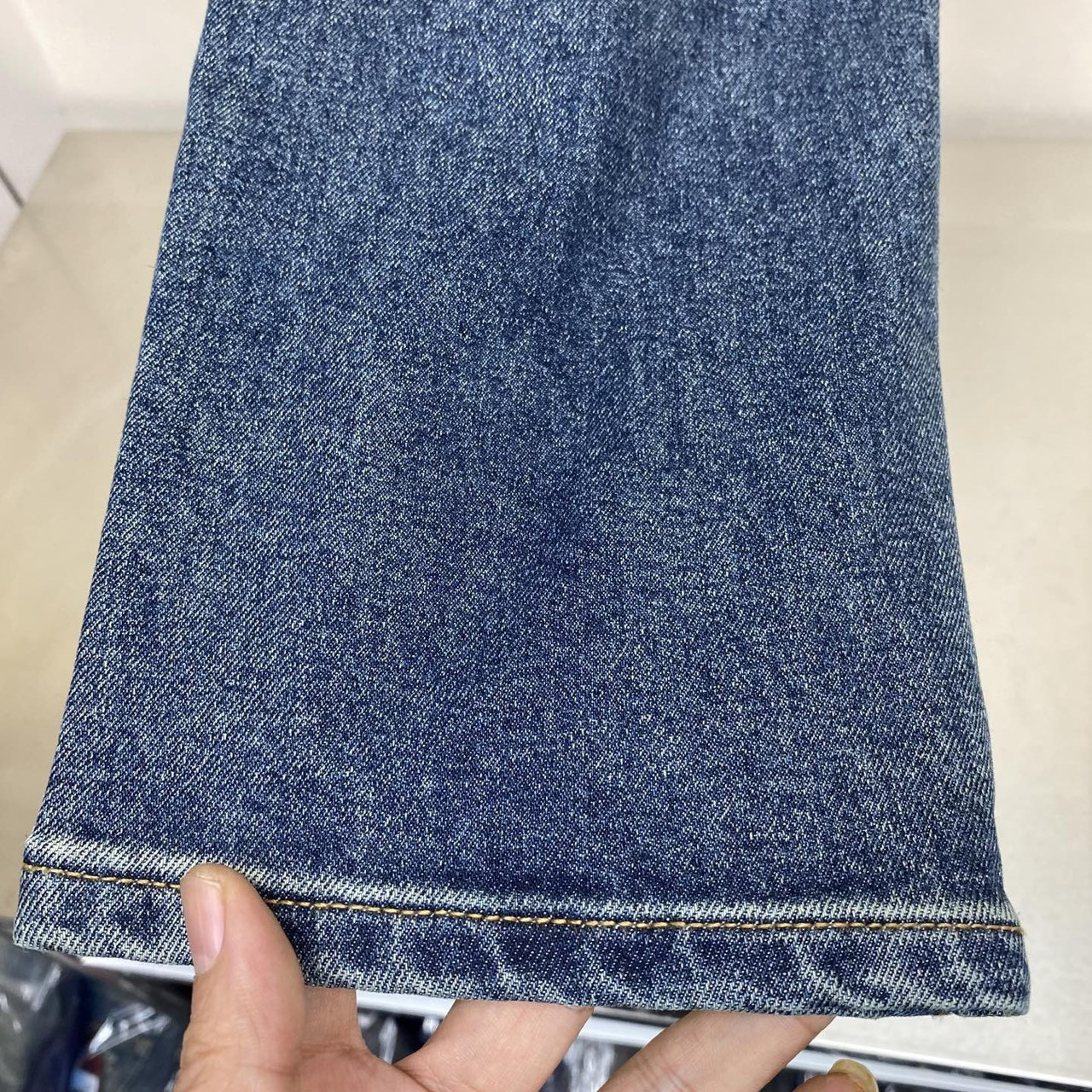 <p>GIVENCHY 丹宁水洗牛仔裤(2601)</p>