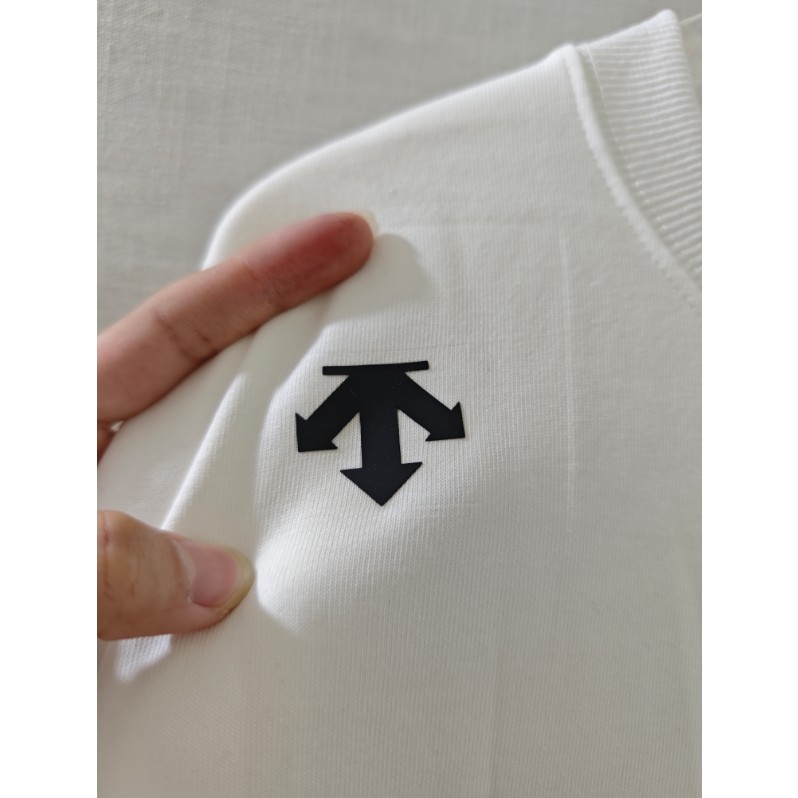 <p>DESCENTE 經典款棉T(多色)</p>
