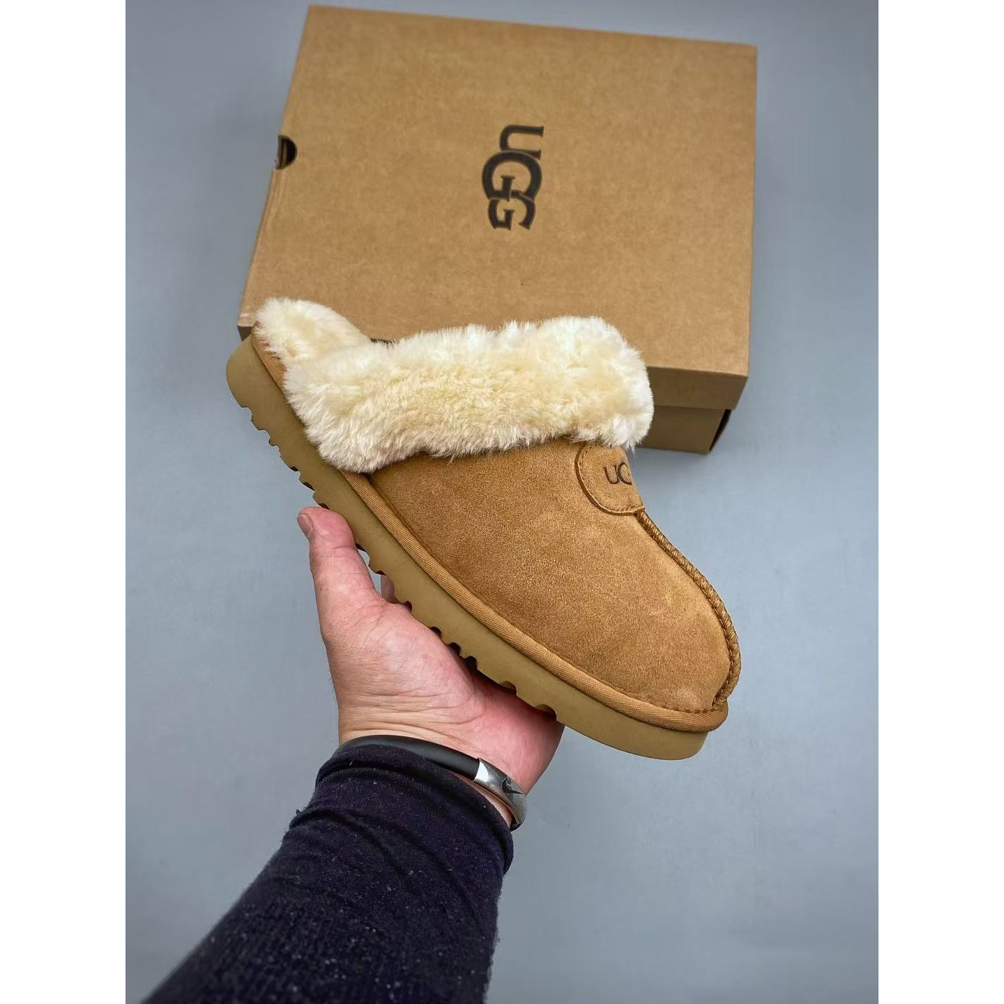 <p>UGG 千颂伊同款羊毛拖鞋</p>