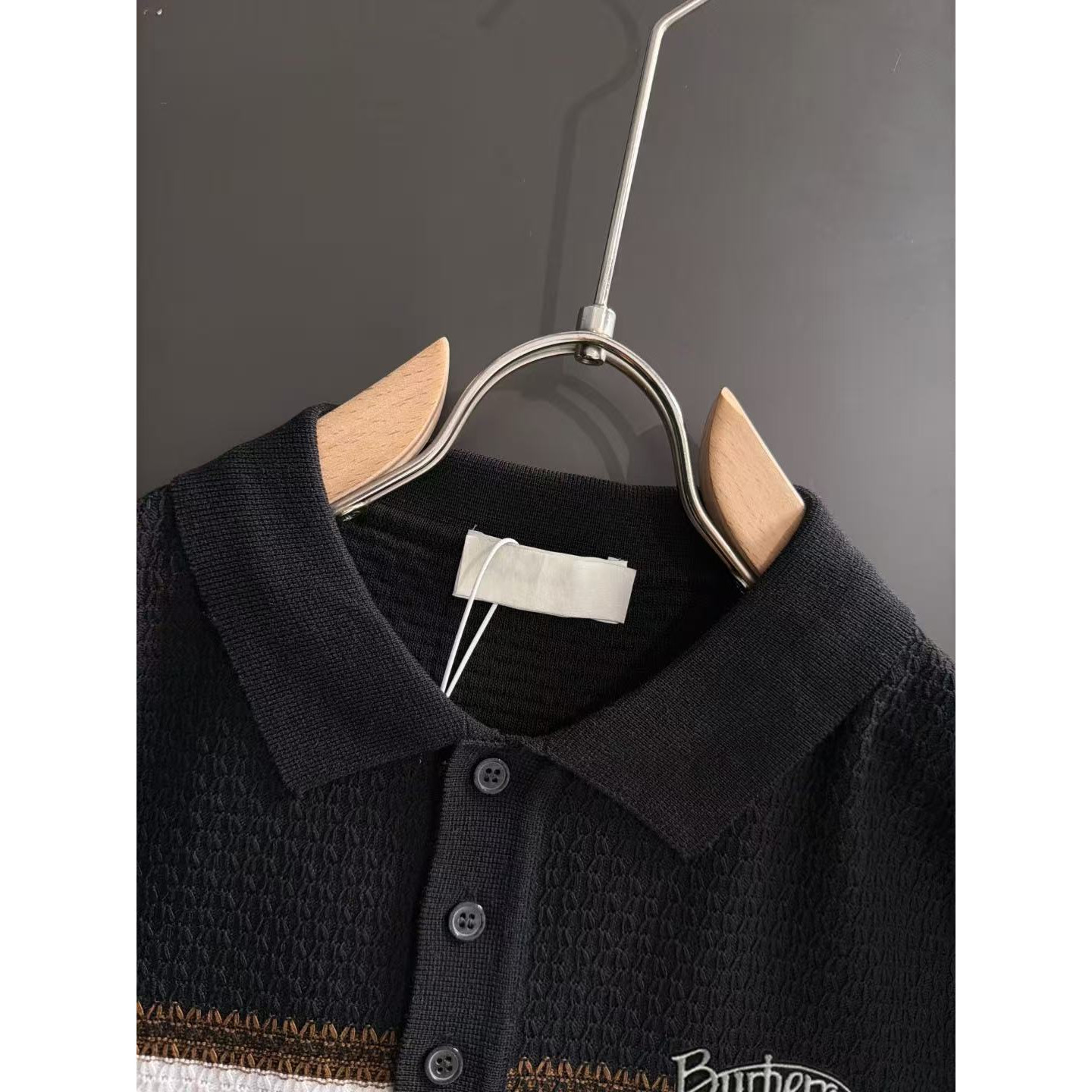 <p>BURBERRY&nbsp;男款短袖T恤(786899)</p>
