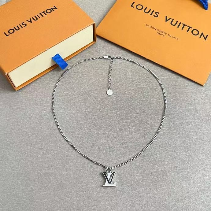 <p>LV 项链</p>