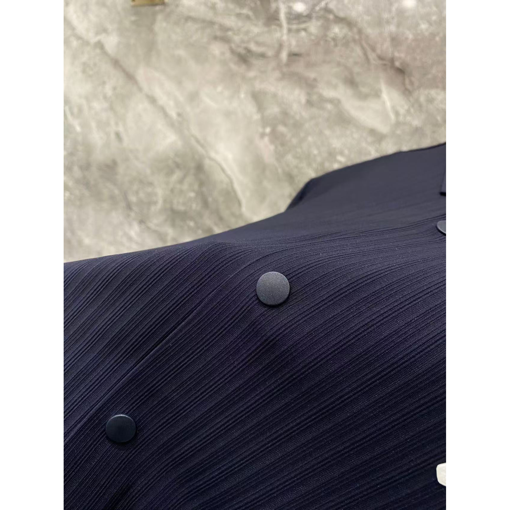 <p>Prada 秋冬长袖Polo(783002)</p>