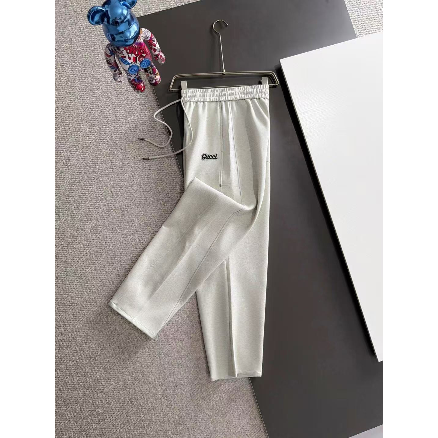 <p>GUCCI 夏季新款松紧带休闲裤(786894)</p>