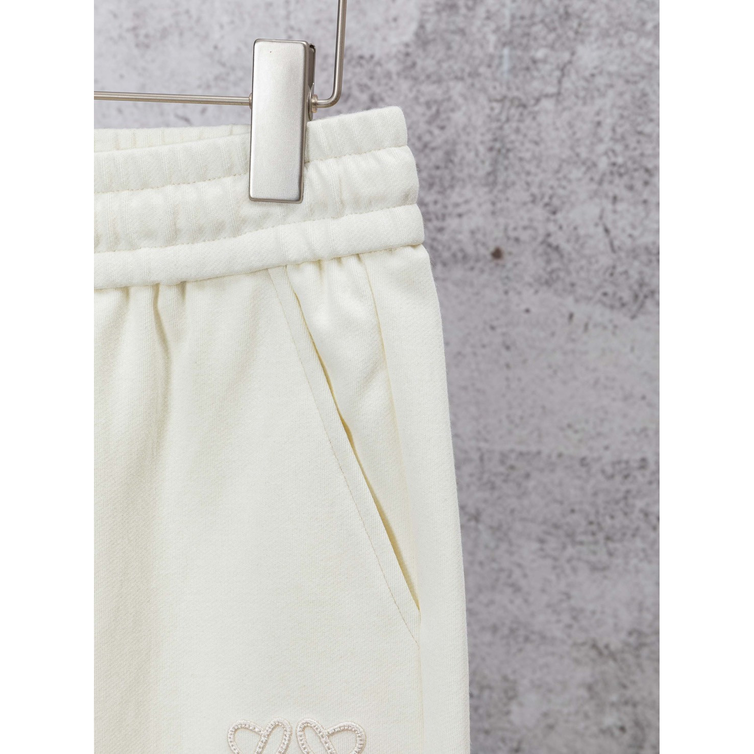 <p>LOEWE 直筒休閒褲(卡其)</p>