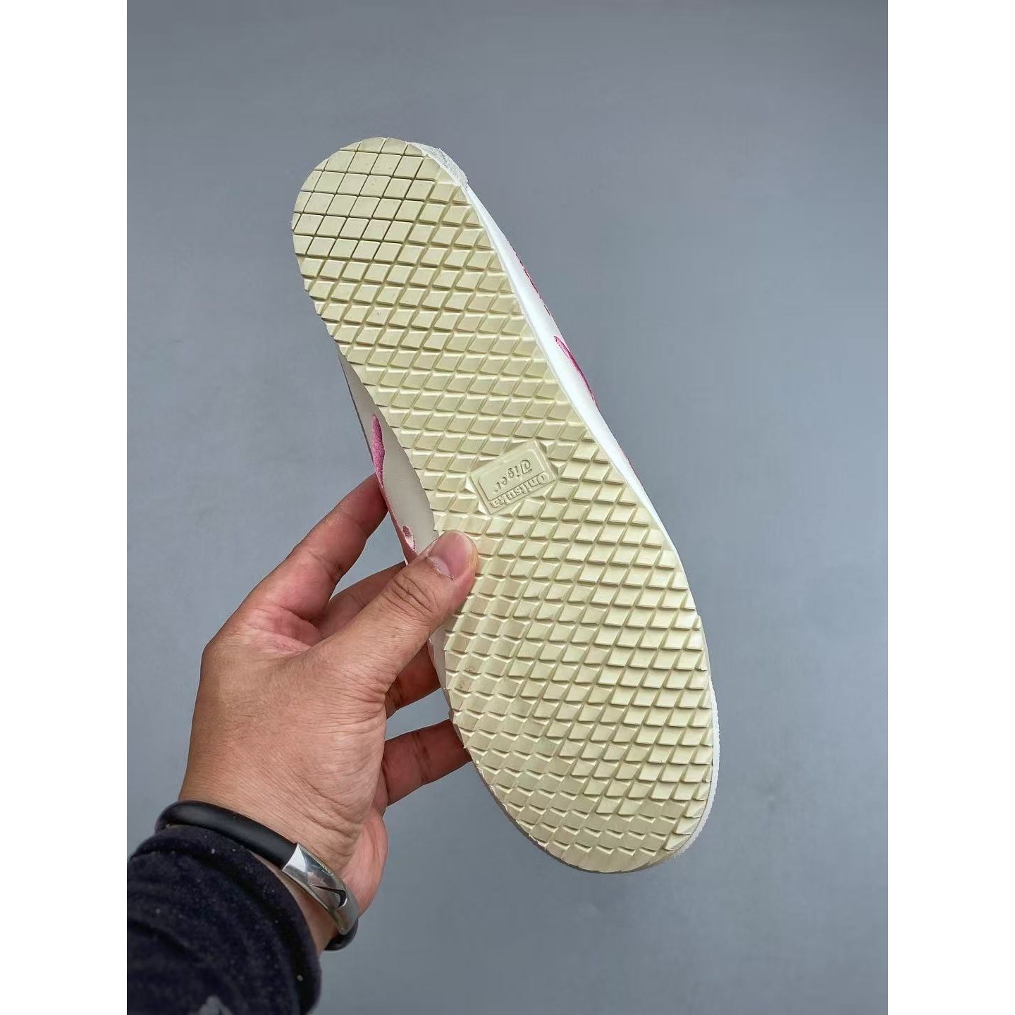 <p>ASICS 生活休闲鞋(白粉)&nbsp;</p>
