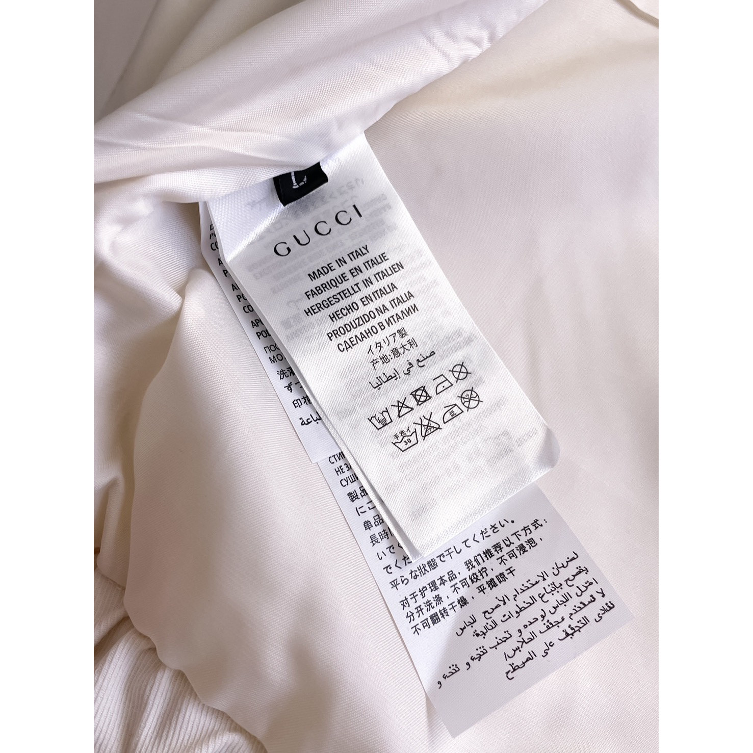 <p>GUCCI 男士夹克外套(白)</p>