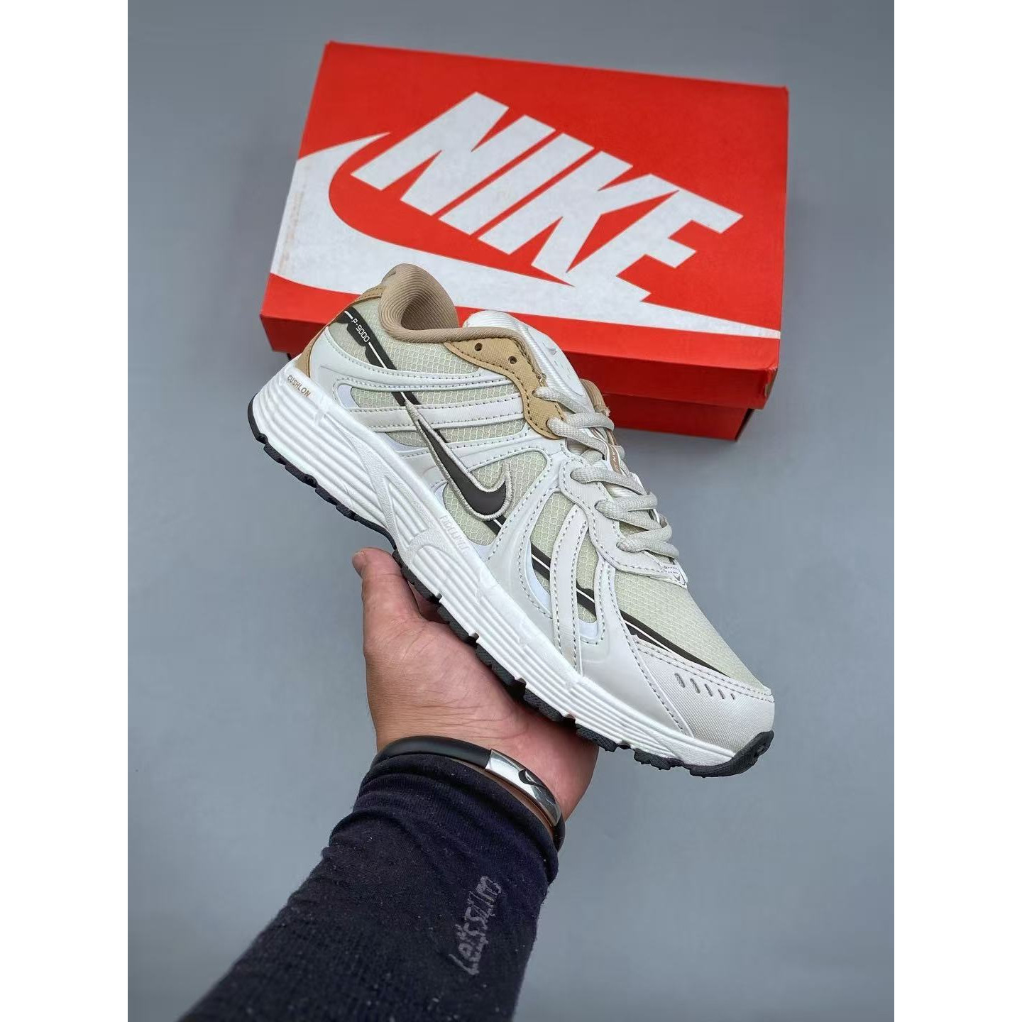 <p>Nike P-9000 休闲跑步鞋&nbsp;</p>