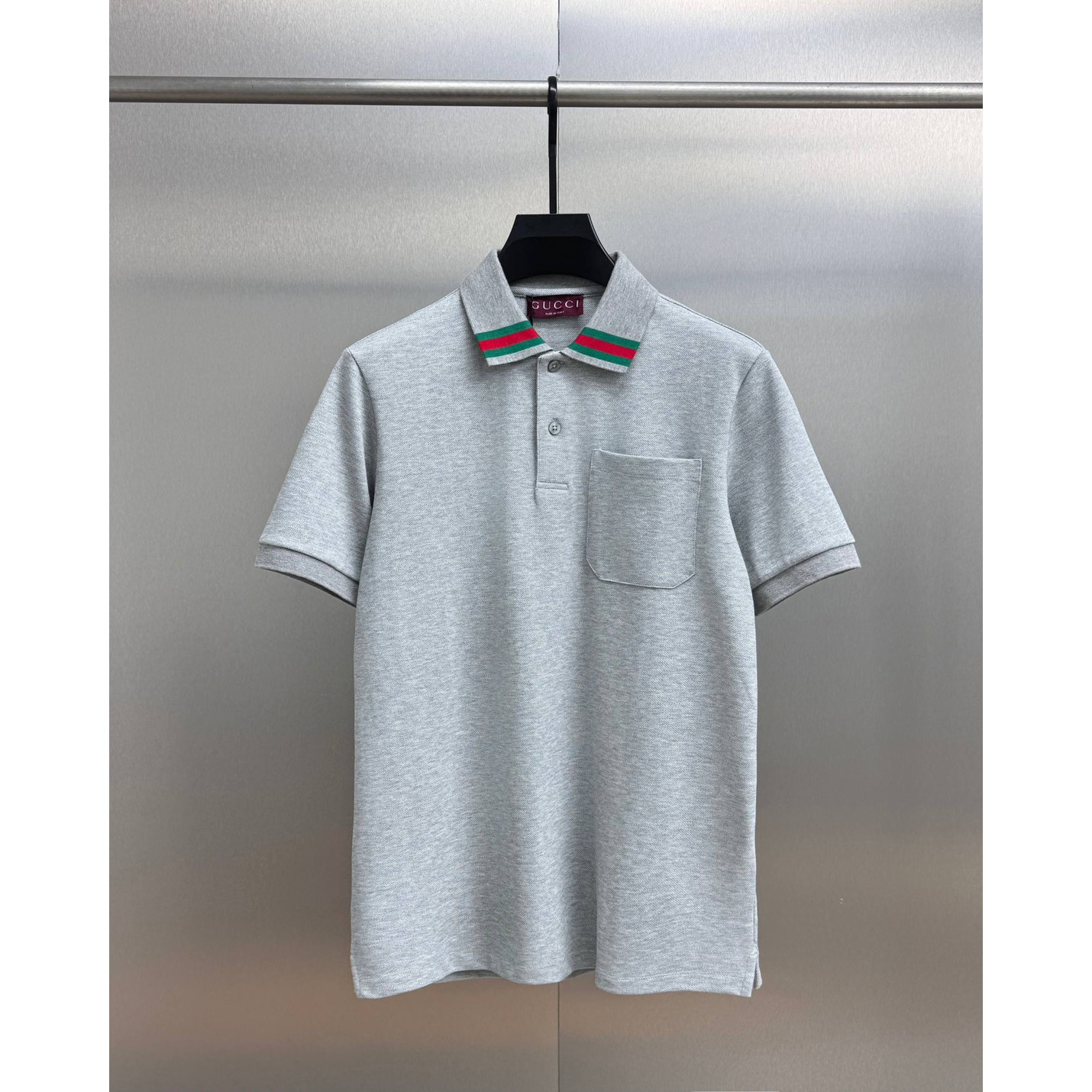 <p>GUCCI 短袖翻领polo衫(灰)</p>