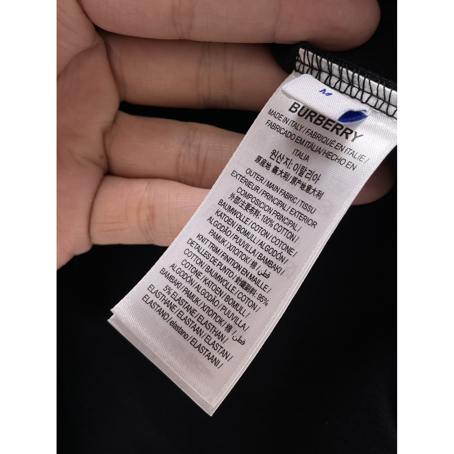 <p>BURBERRY 长袖T恤(黑)</p>