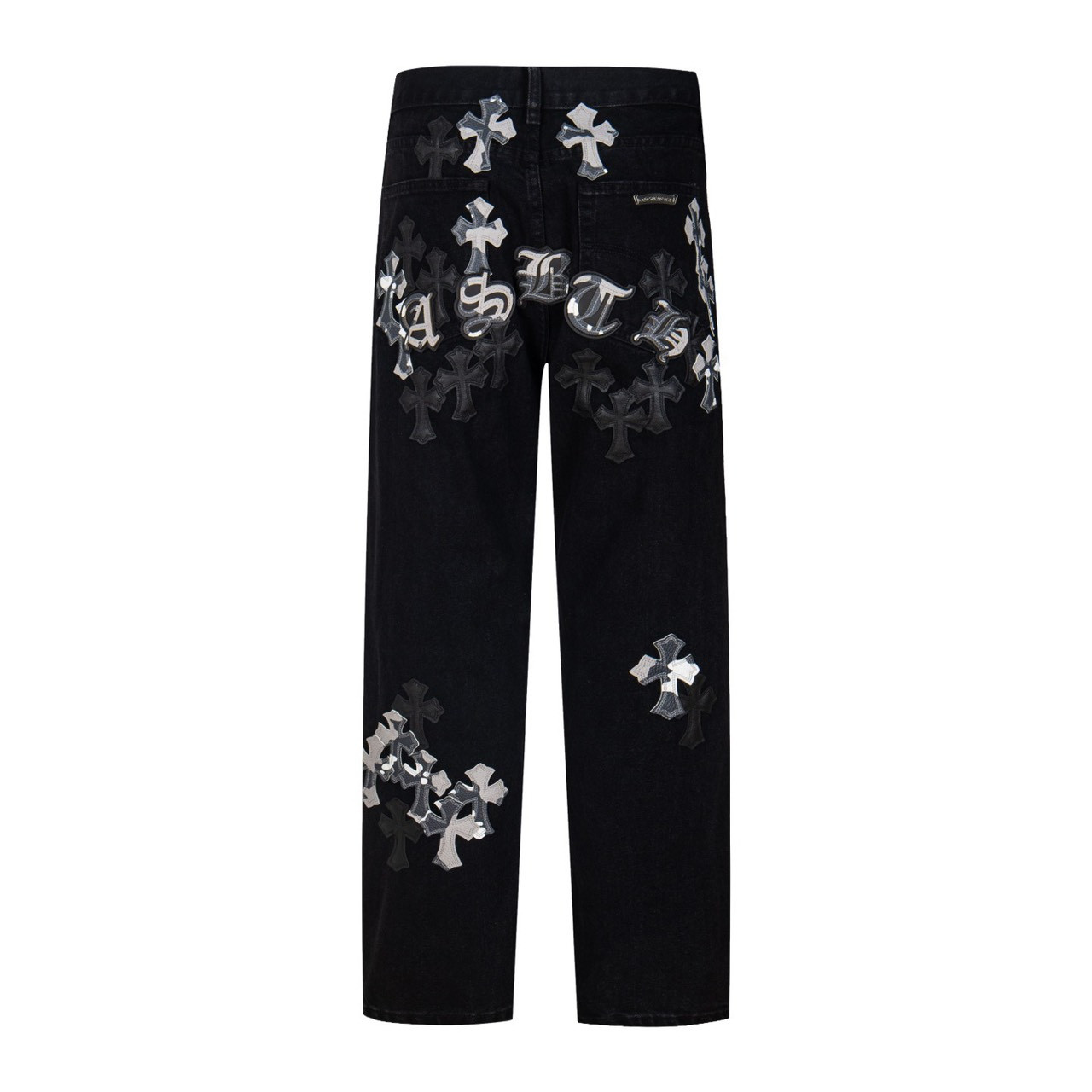 <p>CHROME HEARTS 黑色多皮元素细节满满水洗牛仔裤(1775#)</p>