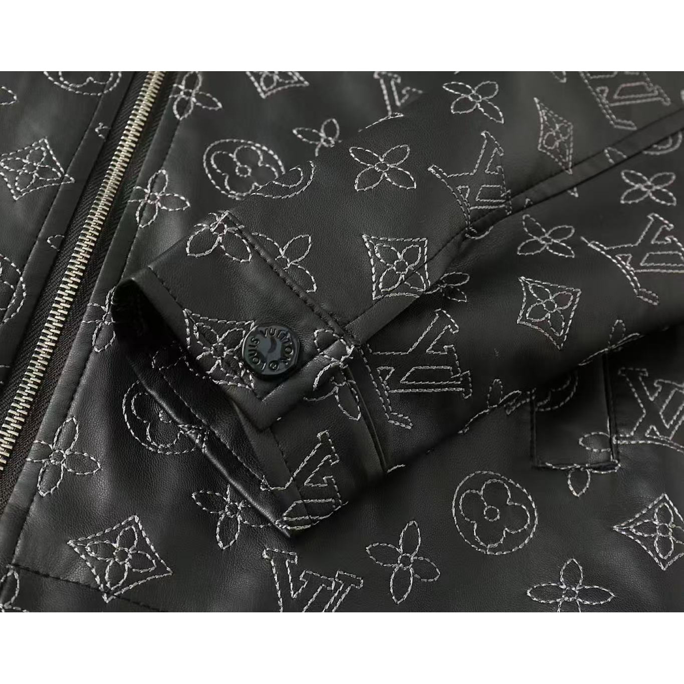<p>LV&nbsp;男士夹克外套(銀灰色)</p>