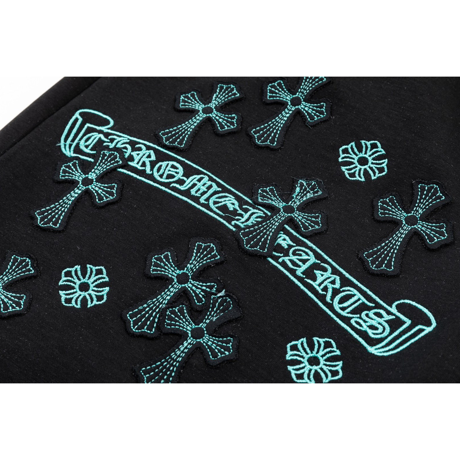 <p>CHROME HEARTS 休闲短裤(黑)</p>