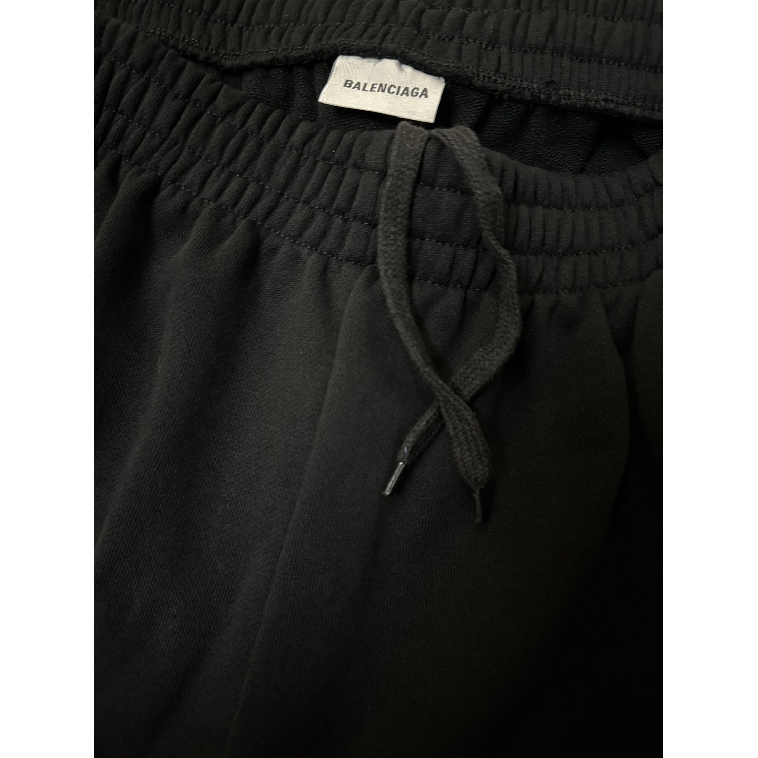 <p>Balenciaga 3m刺绣印花休闲短裤(黑)</p>