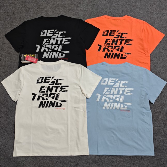 <p>DESCENTE 韓版短袖T恤</p>