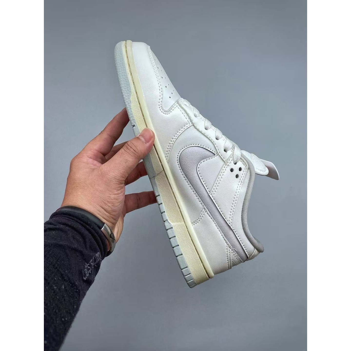 <p>Nike SB Dunk Low SB低帮休闲板鞋(白)</p>