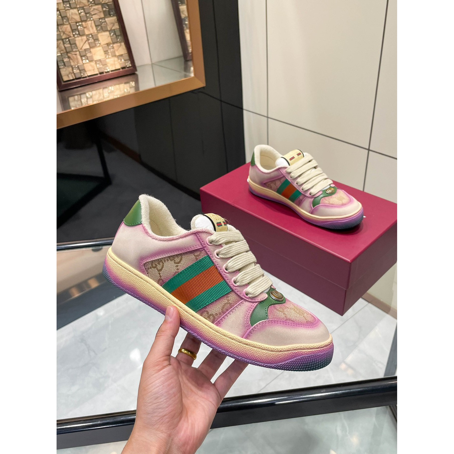 <p>GUCCI Screener系列运动鞋经典小脏鞋 (男款-粉)</p>