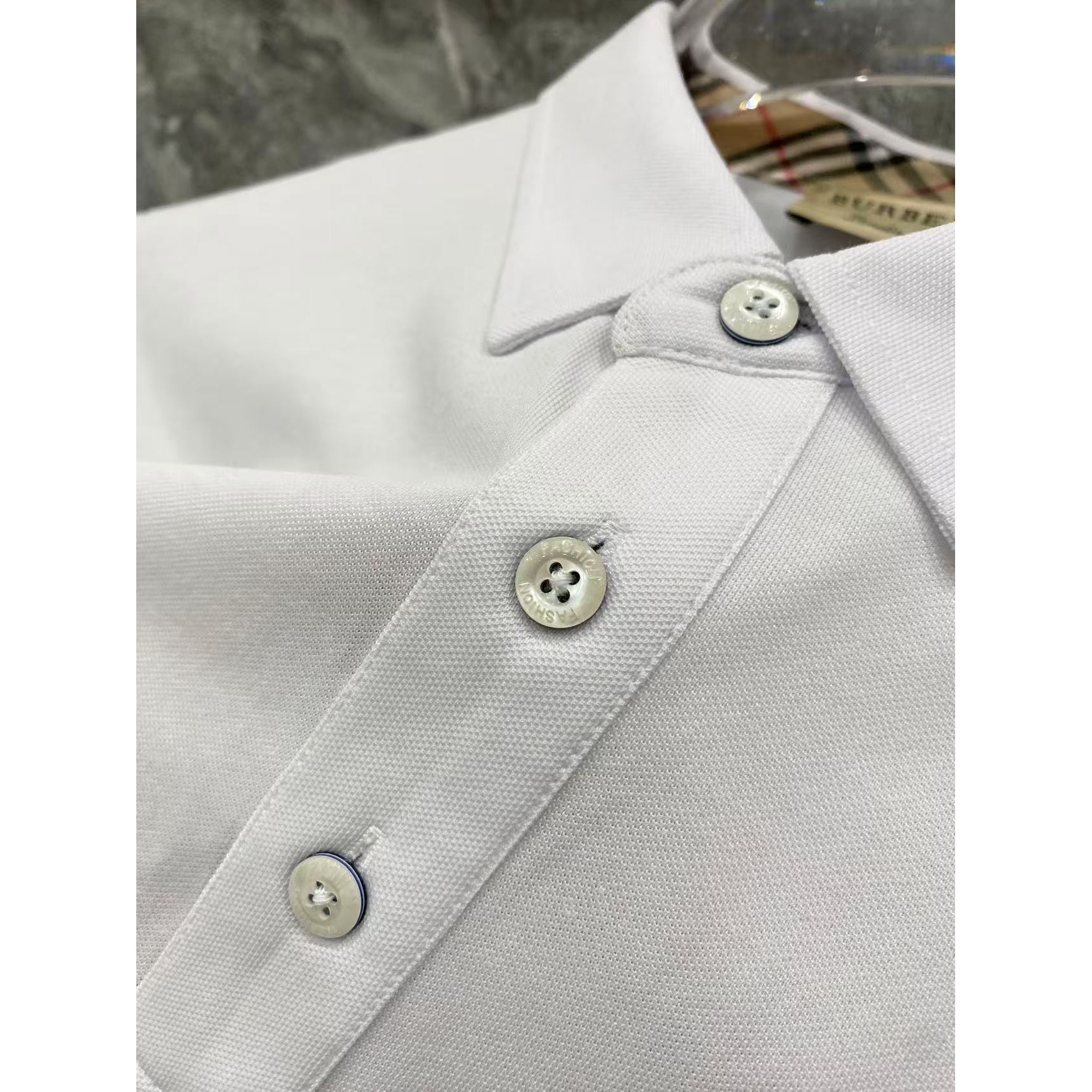 <p>Burberry 秋冬长袖Polo(782980)</p>