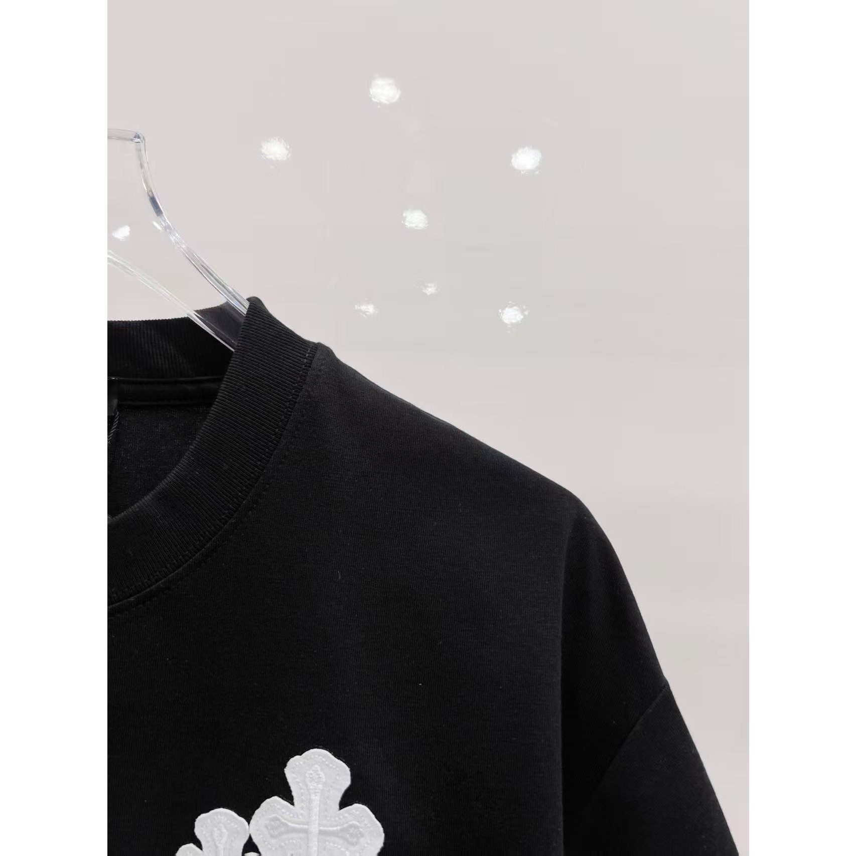<p>CHROME HEARTS&nbsp;春夏新款T恤(黑)</p>