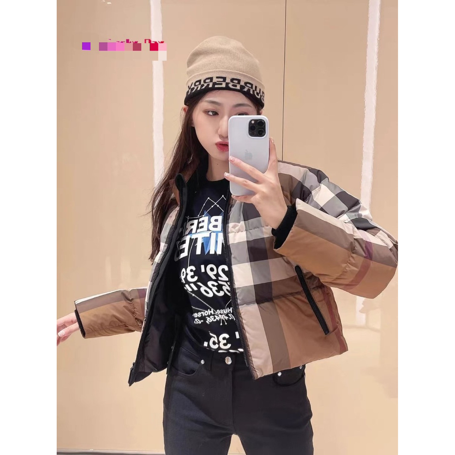 <p>BURBERRY 格纹短款羽绒服(浅驼色)</p>