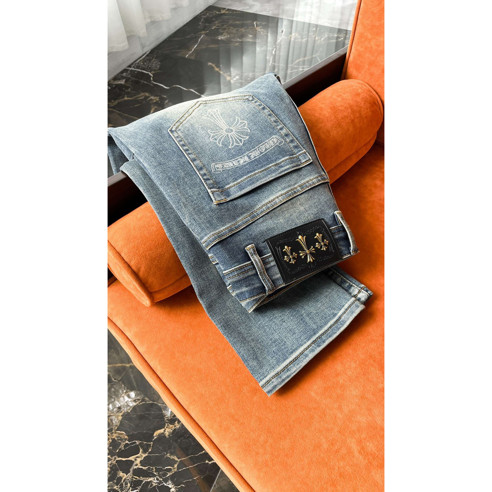 <p>CHROME HEARTS 牛仔褲</p>