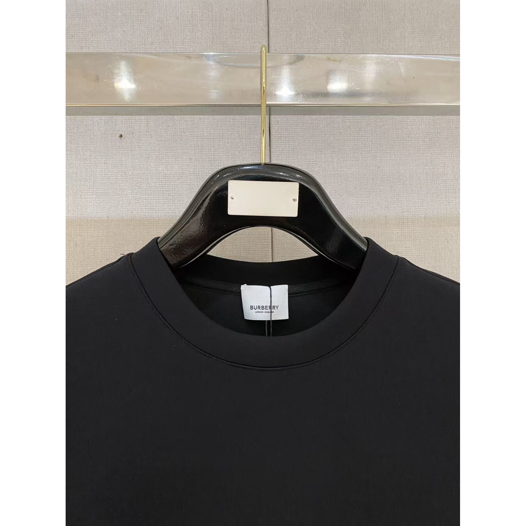 <p>BURBERRY 太空棉卫衣(黑)</p>