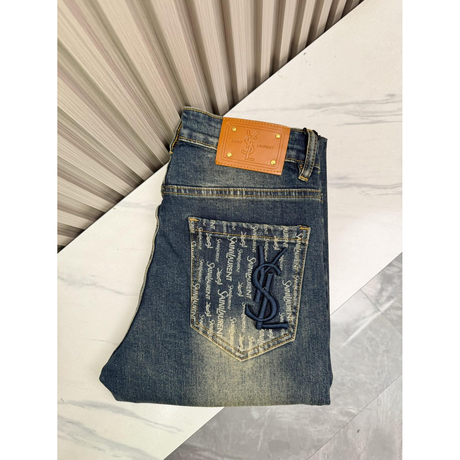 <p>YSL 休閒牛仔褲</p>